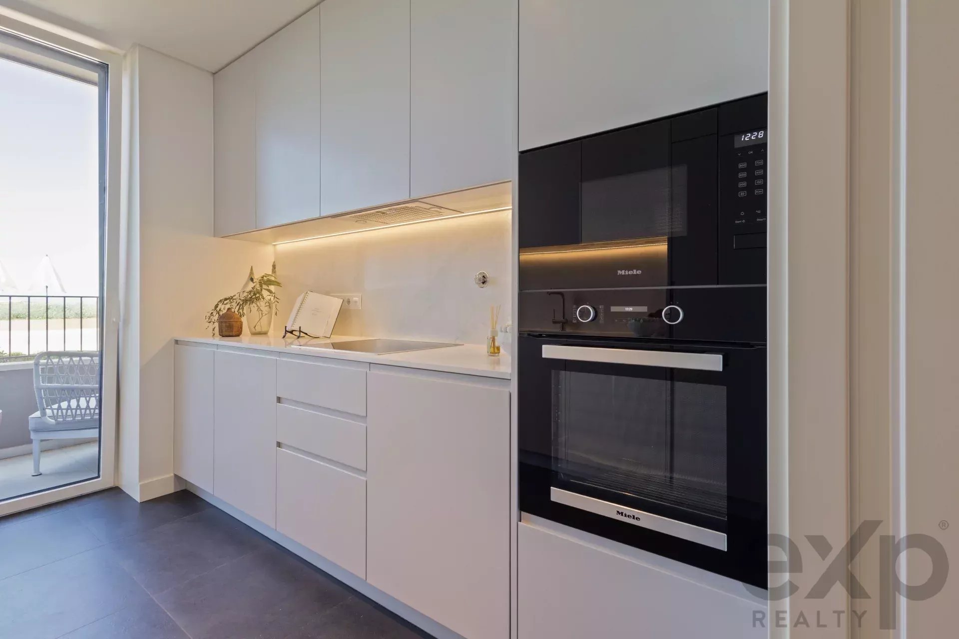 Luxury Apartment with 2 Bedrooms in Quarteira, Algarve 86117329 image 15