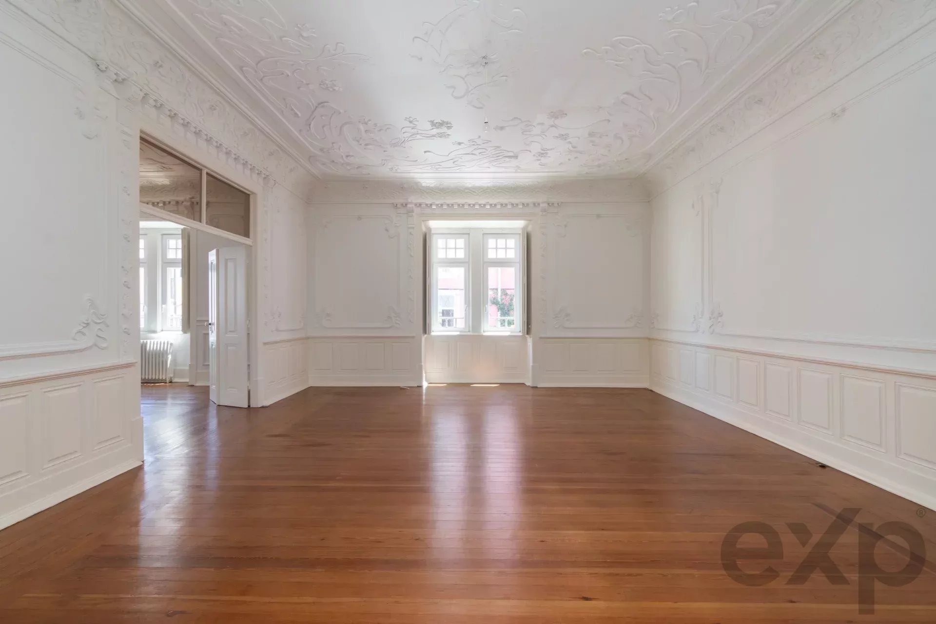 A masterpiece from 1909, the Crown of Lisbon Hills 86119022 image 15
