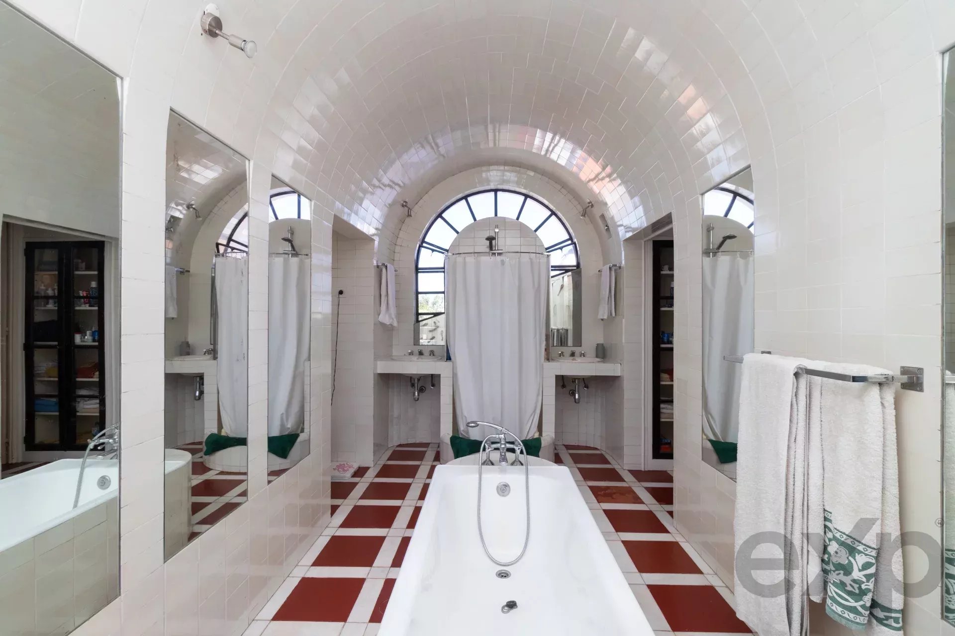 A masterpiece from 1909, the Crown of Lisbon Hills 86119022 image 79