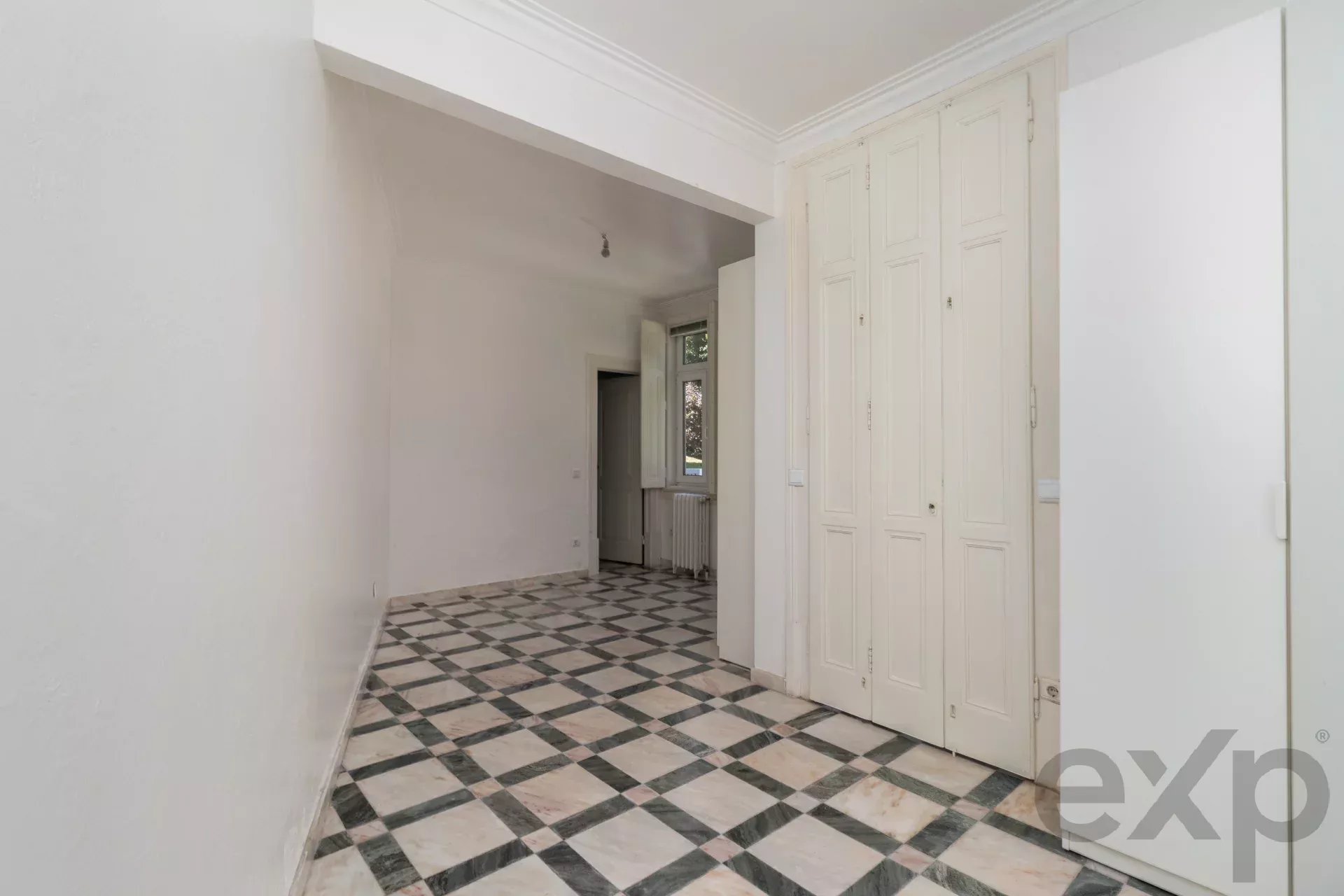 A masterpiece from 1909, the Crown of Lisbon Hills 86119022 image 36