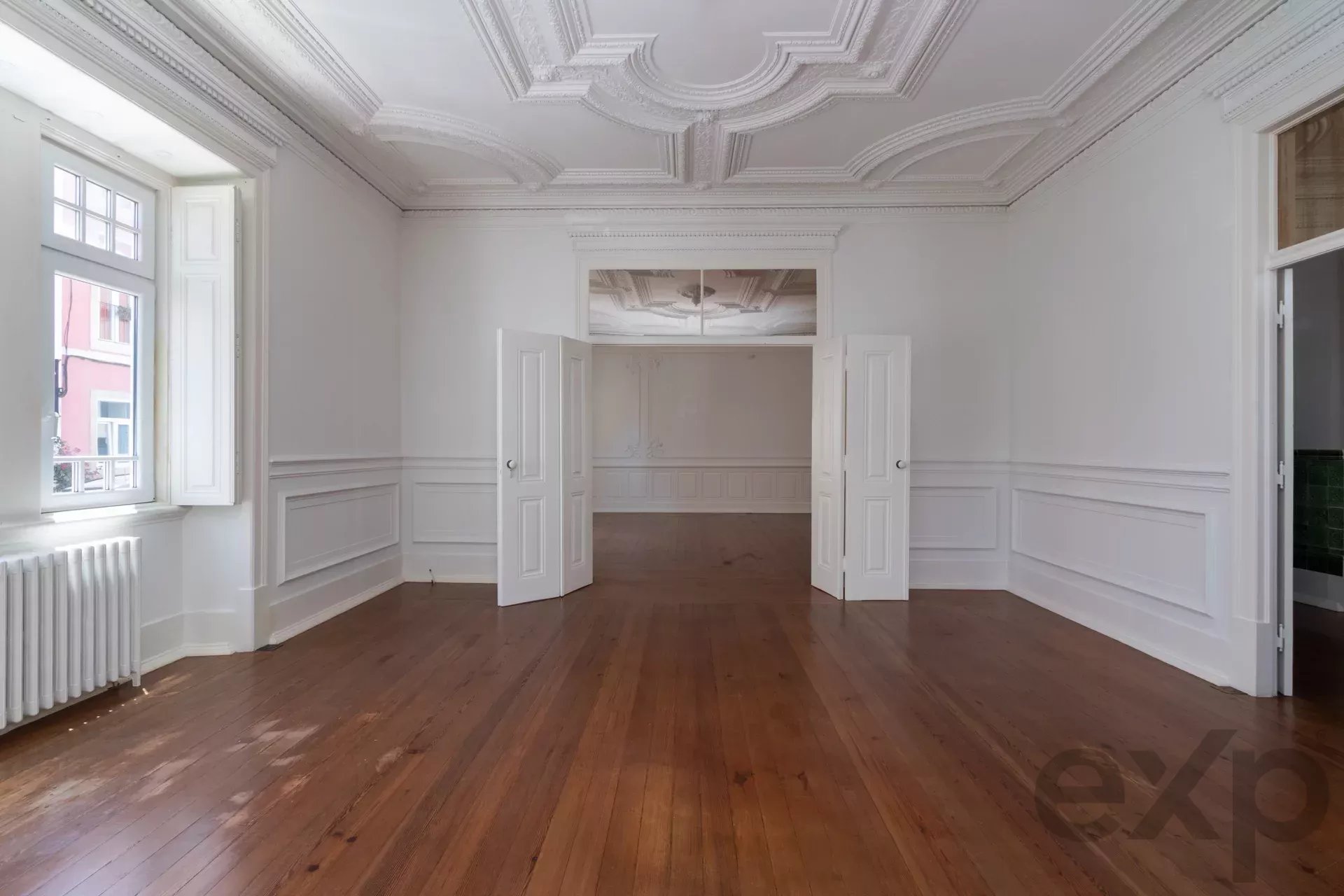 A masterpiece from 1909, the Crown of Lisbon Hills 86119022 image 22