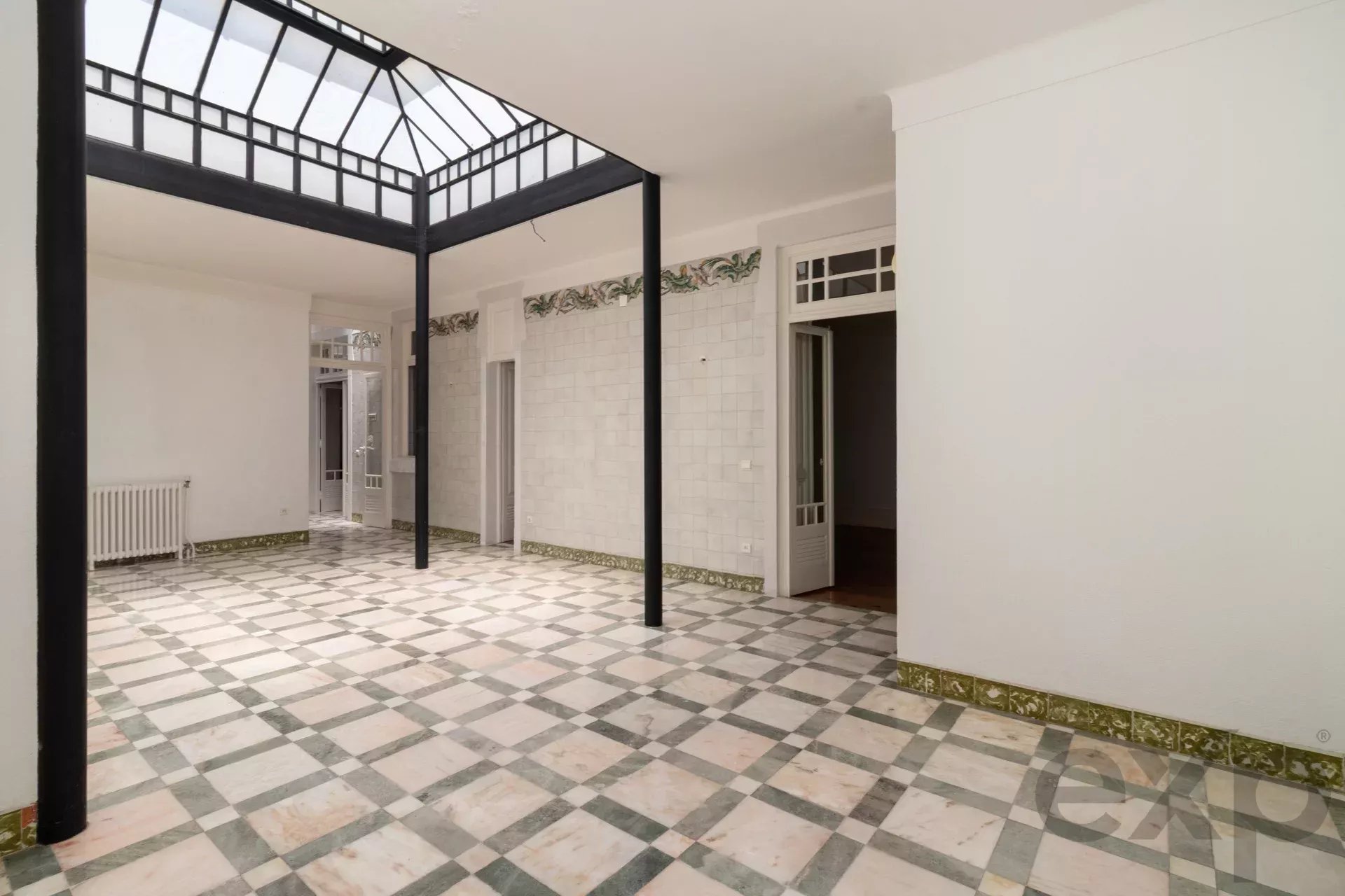 A masterpiece from 1909, the Crown of Lisbon Hills 86119022 image 27