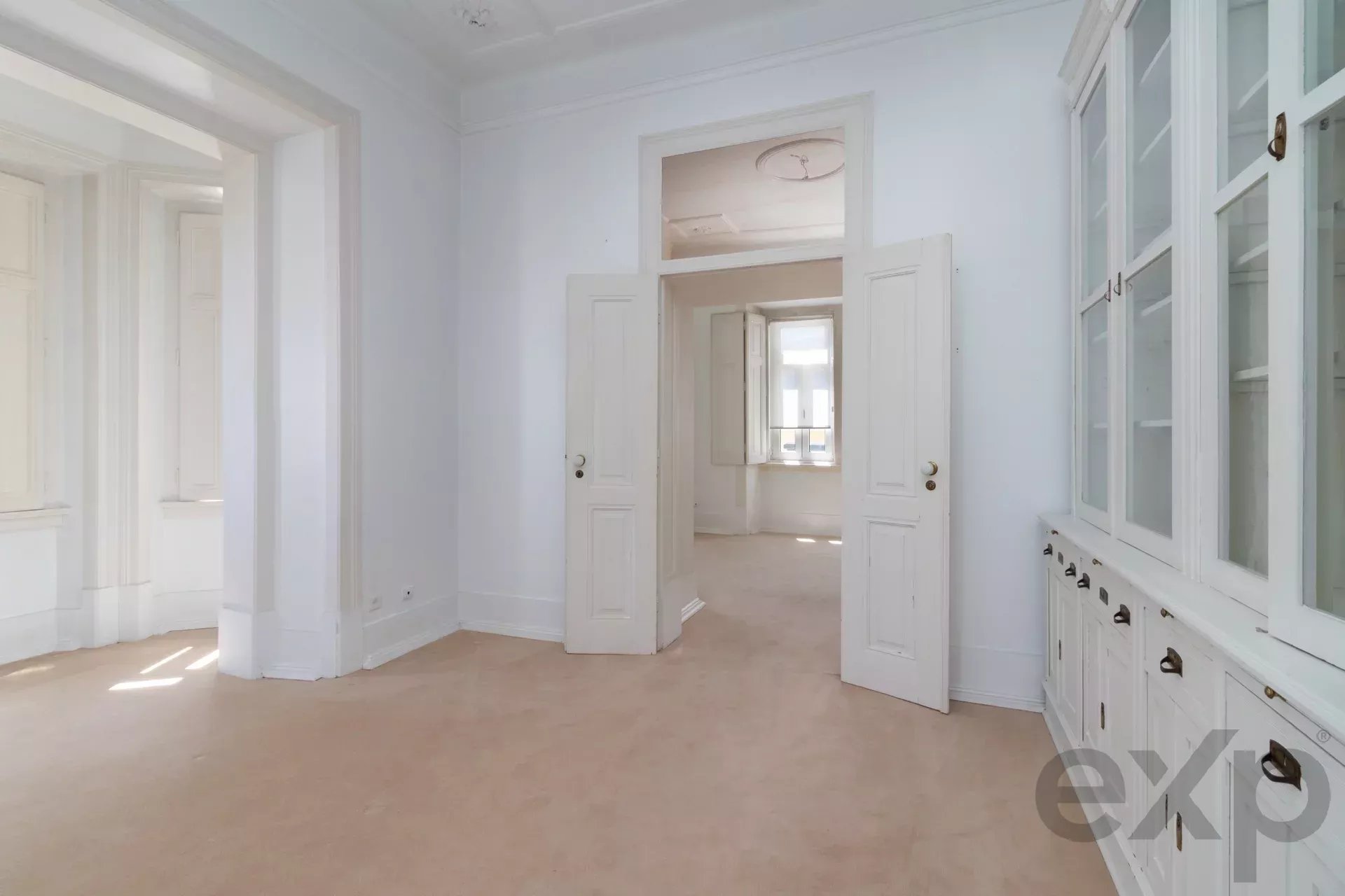 A masterpiece from 1909, the Crown of Lisbon Hills 86119022 image 55