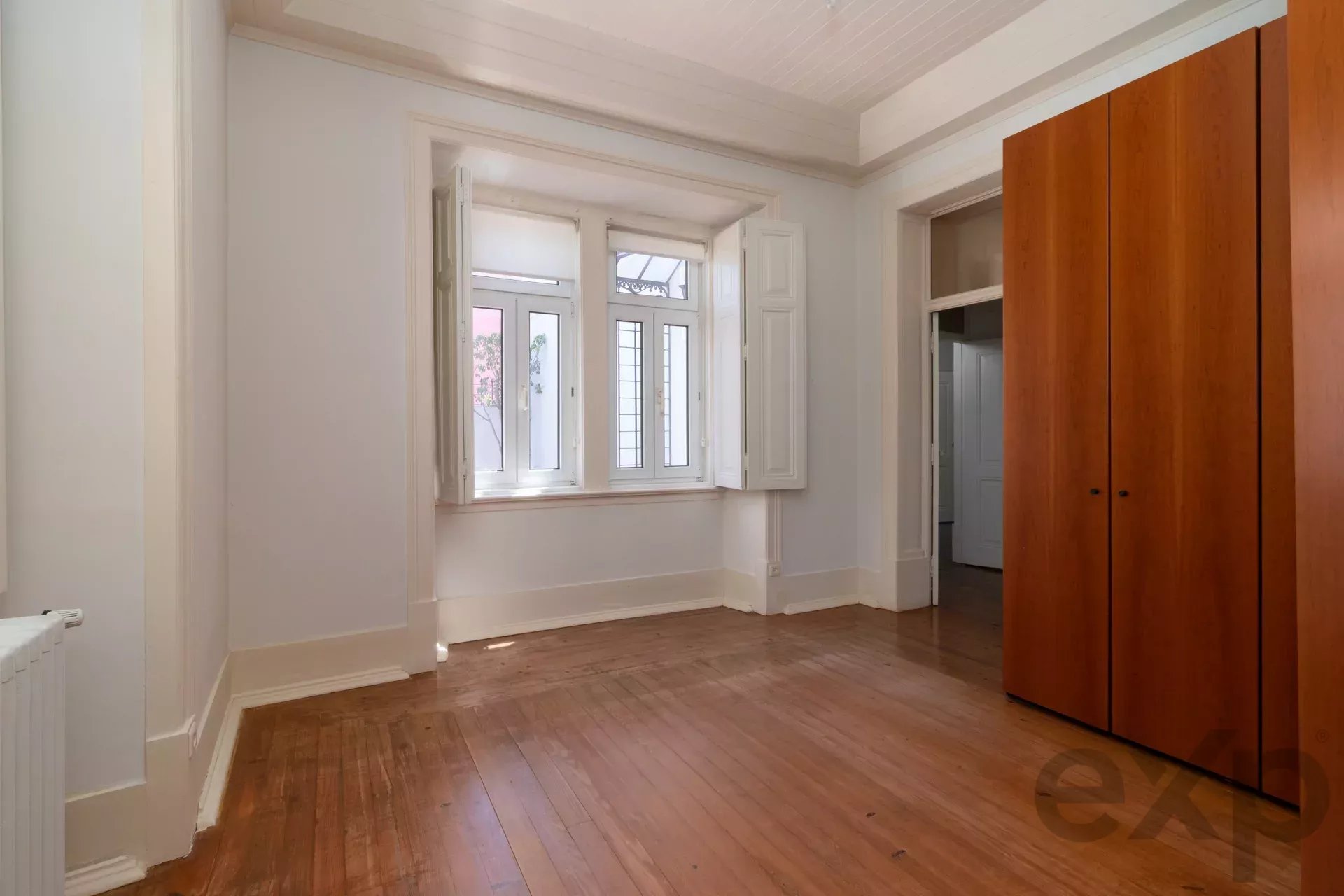 A masterpiece from 1909, the Crown of Lisbon Hills 86119022 image 37