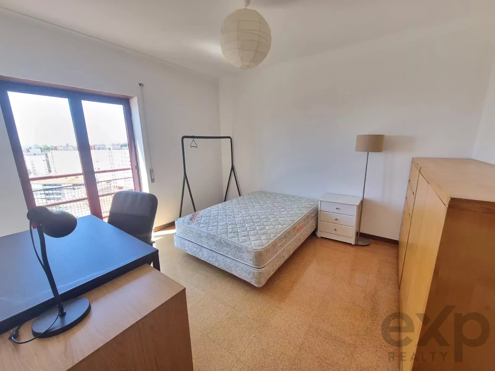 Apartamento T4 Mobiliado com Vista Rio em Marvila, Lisboa