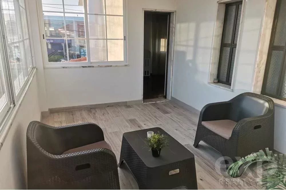 T5 House in Charneca da Caparica – Operational with Licence, AL 86151267 image 13