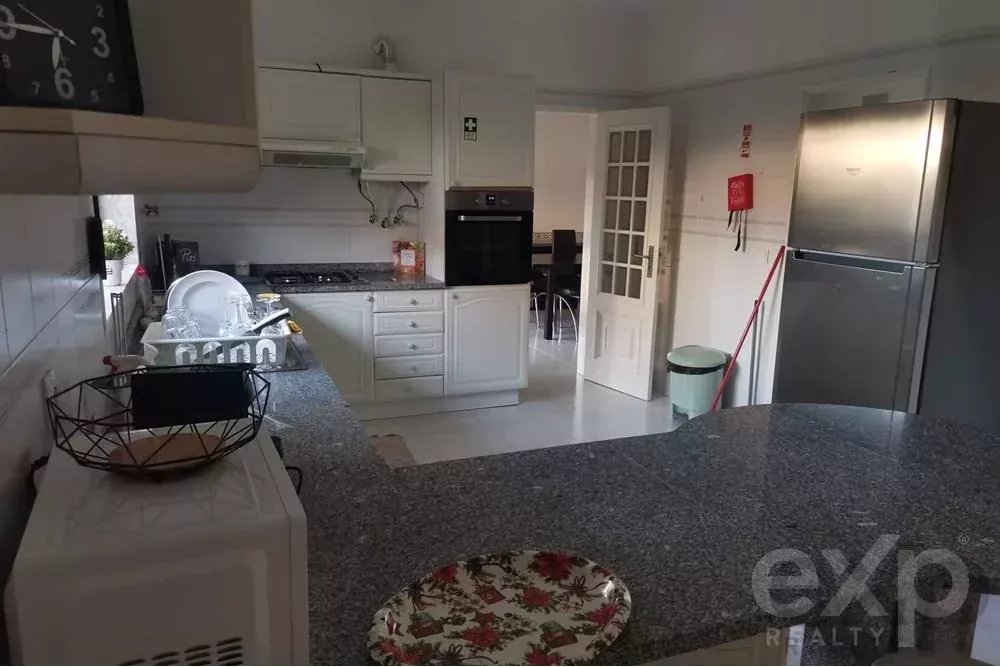 T5 House in Charneca da Caparica – Operational with Licence, AL 86151267 image 30