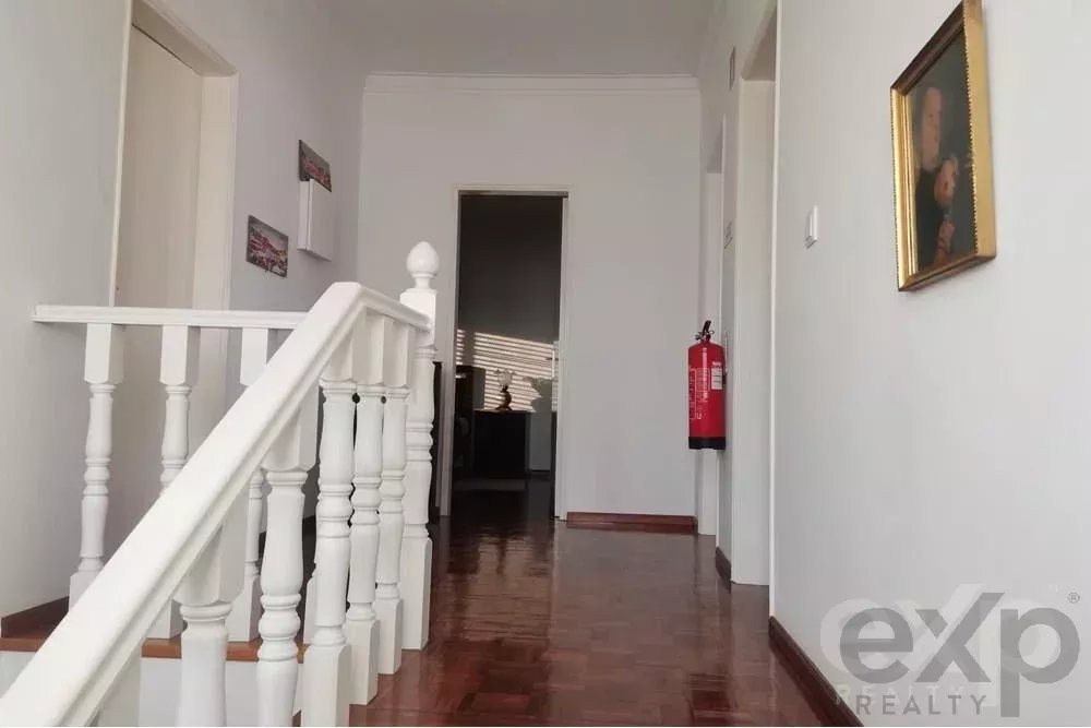 T5 House in Charneca da Caparica – Operational with Licence, AL 86151267 image 11