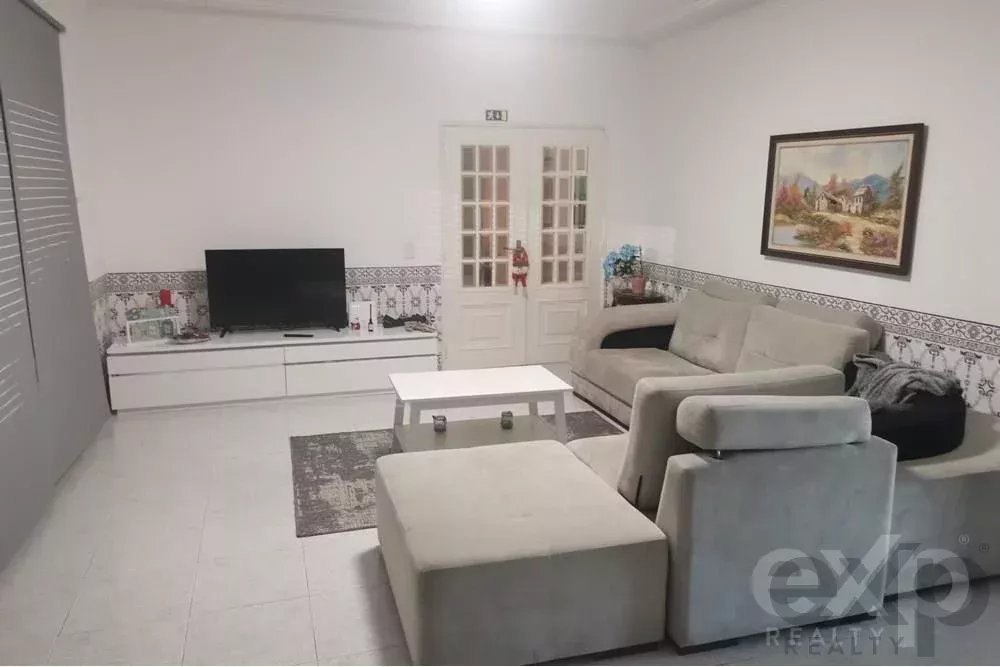 T5 House in Charneca da Caparica – Operational with Licence, AL 86151267 image 8