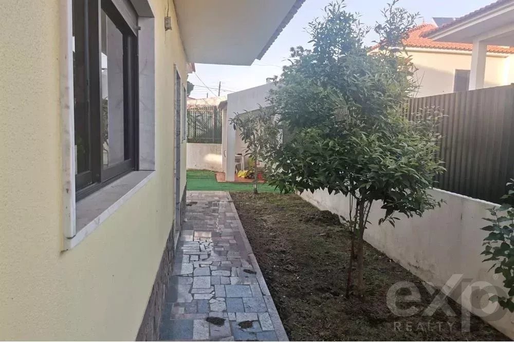 T5 House in Charneca da Caparica – Operational with Licence, AL 86151267 image 40