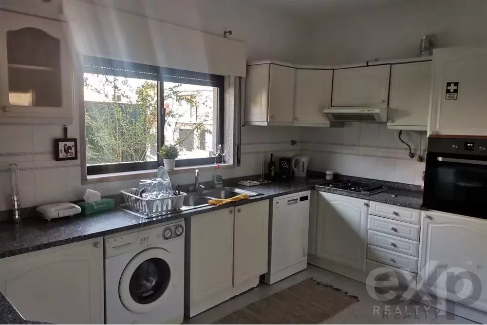 T5 House in Charneca da Caparica – Operational with Licence, AL 86151267 image 28