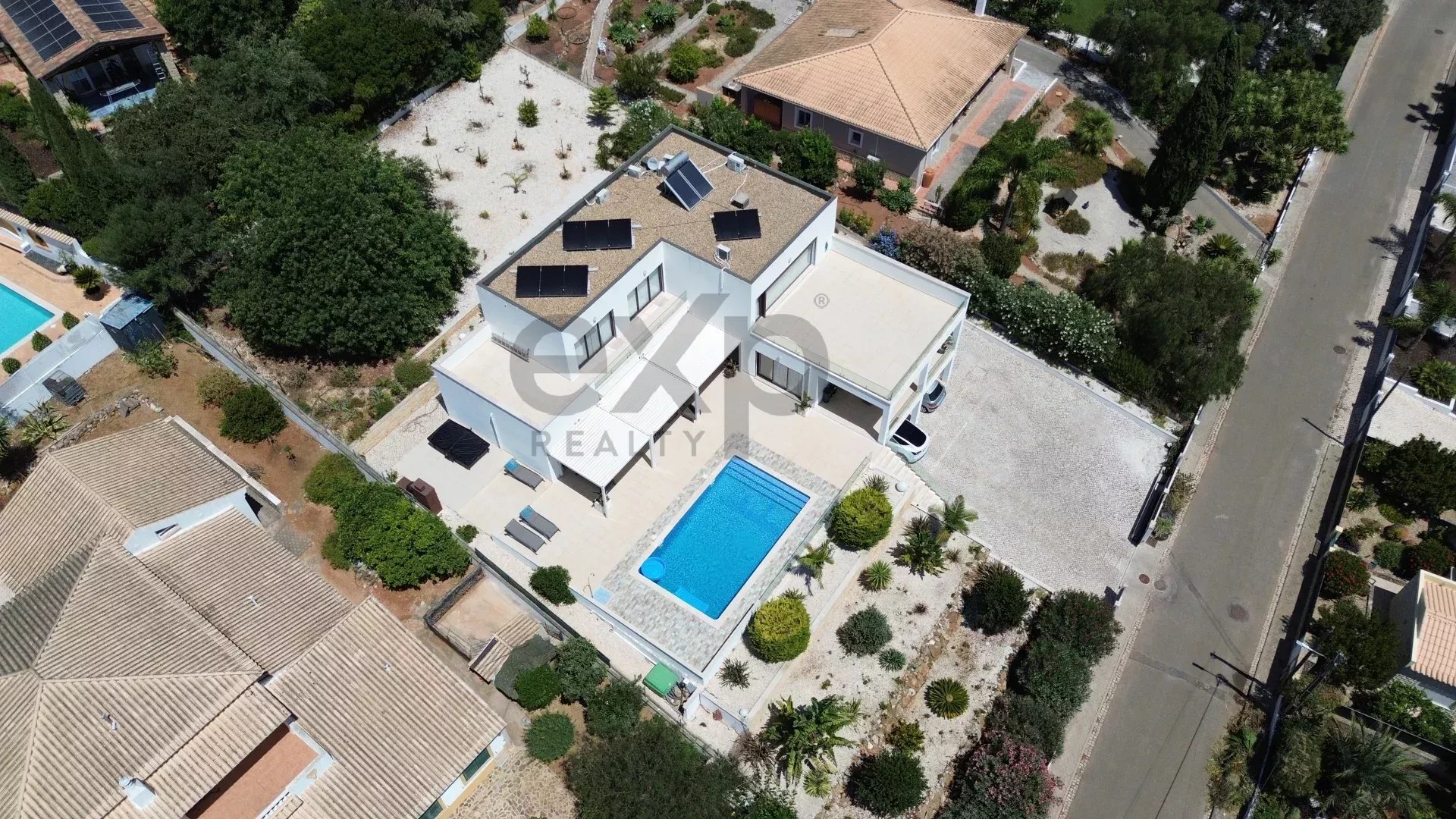 Luxury T4 Residence of 437 m² with Swimming Pool, Mexilhoeira Grande, Portimão 86156461 image 84