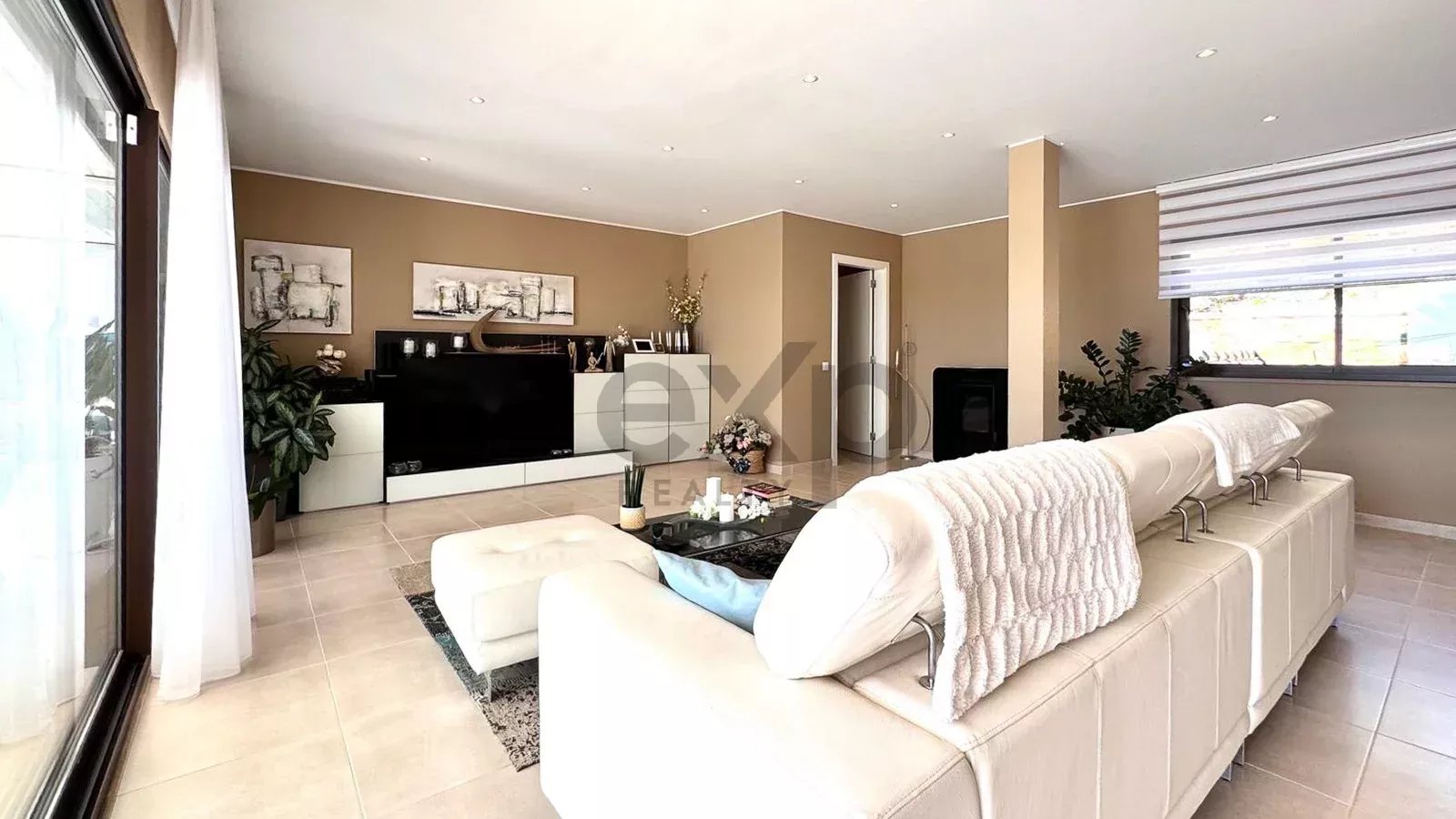 Luxury T4 Residence of 437 m² with Swimming Pool, Mexilhoeira Grande, Portimão 86156461 image 11