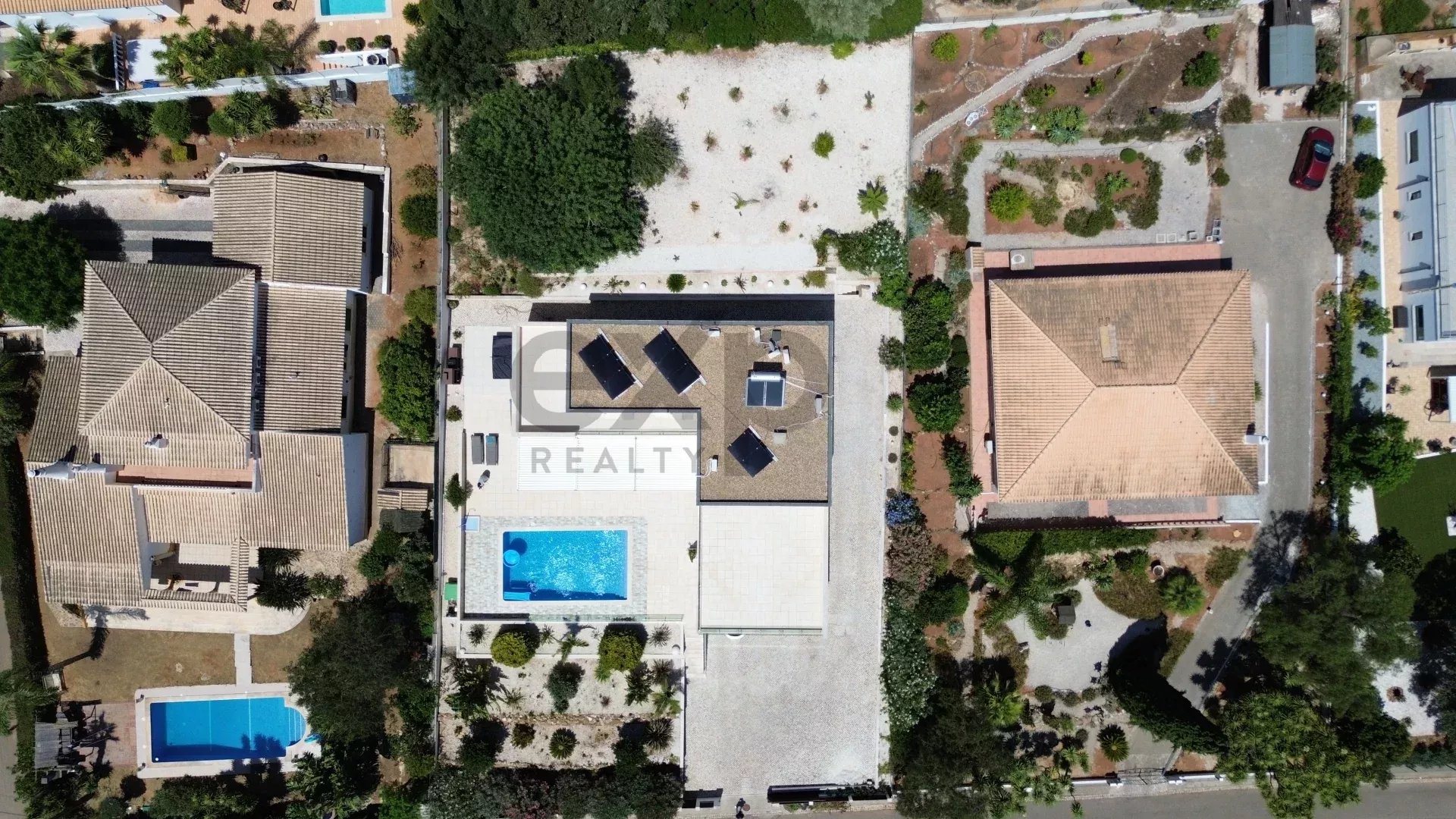 Luxury T4 Residence of 437 m² with Swimming Pool, Mexilhoeira Grande, Portimão 86156461 image 82