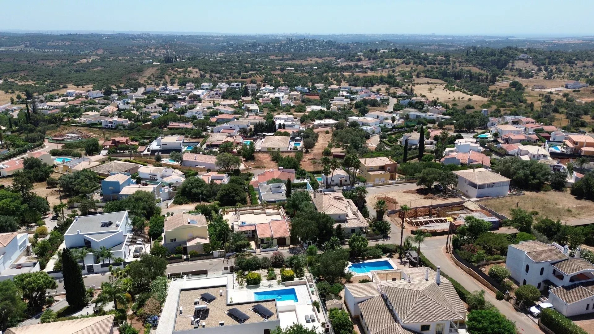Luxury T4 Residence of 437 m² with Swimming Pool, Mexilhoeira Grande, Portimão 86156461 image 87