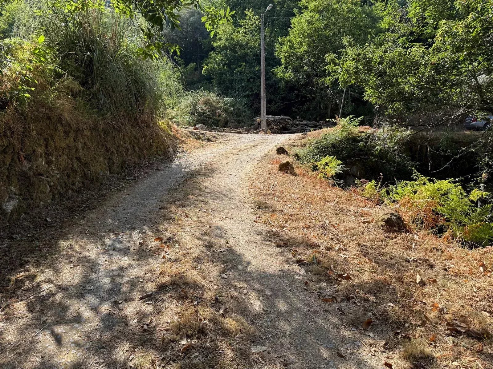 Terreno à Venda em Aviture, Cinfães