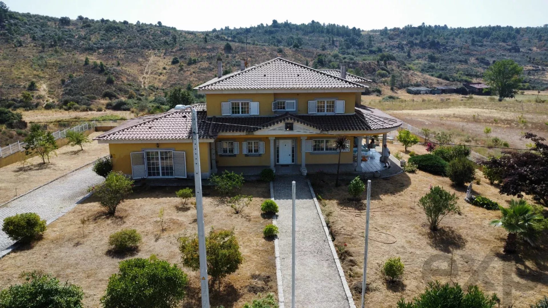 Casa Espaçosa em Valtorno: 6 Quartos para a Sua Família!