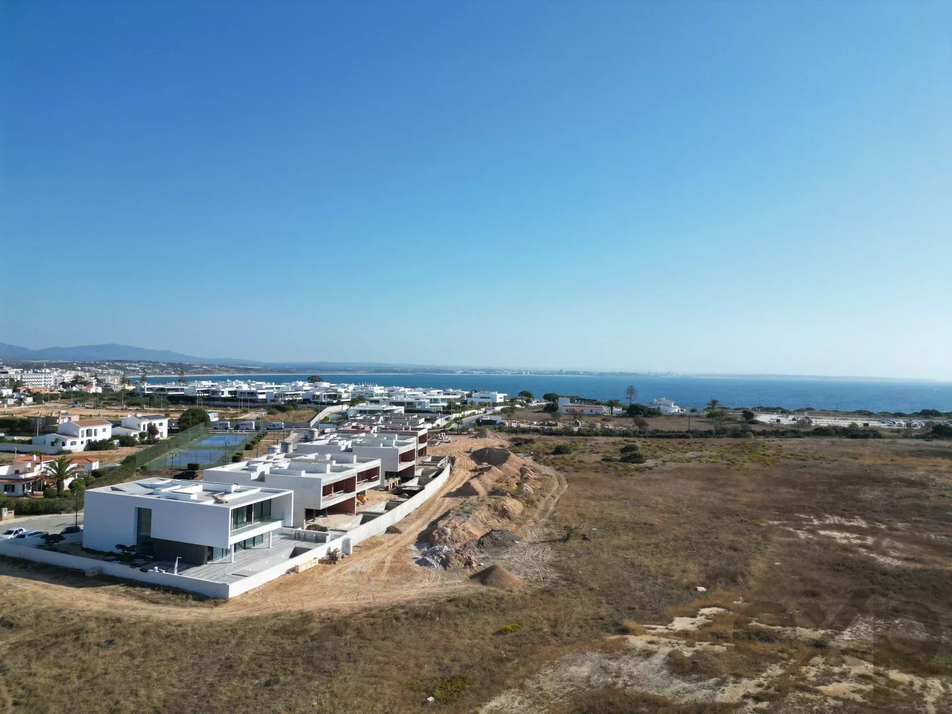 Modern villa in Lagos with four bedrooms and a magnificent swimming pool 86170326 image 32