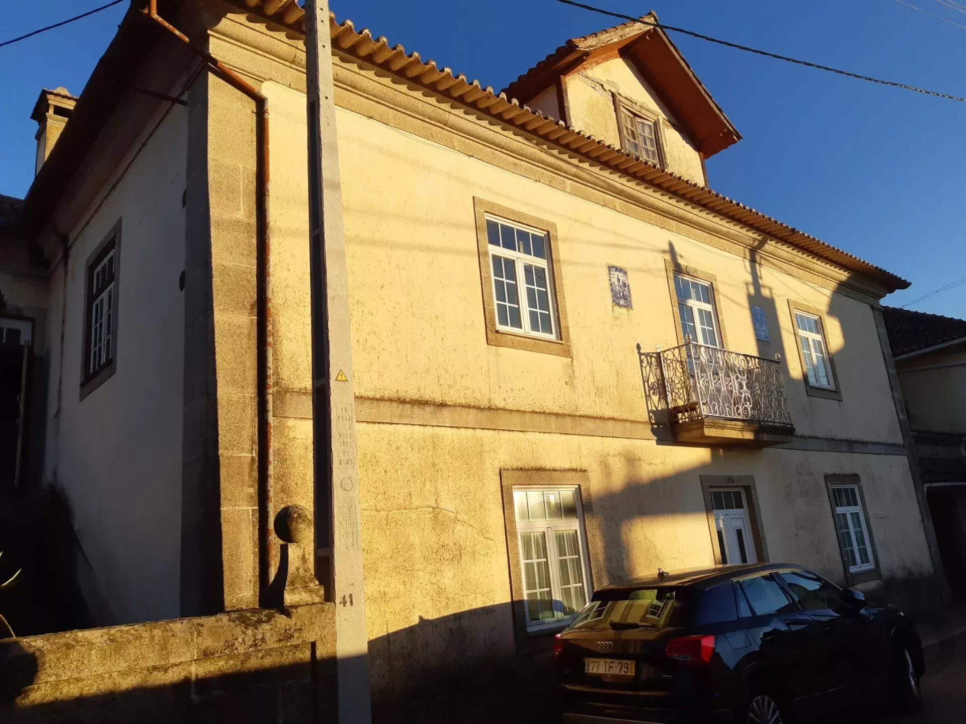Casa Espaçosa com 4 Quartos em Poiares, Freixo de Espada à Cinta, Bragança