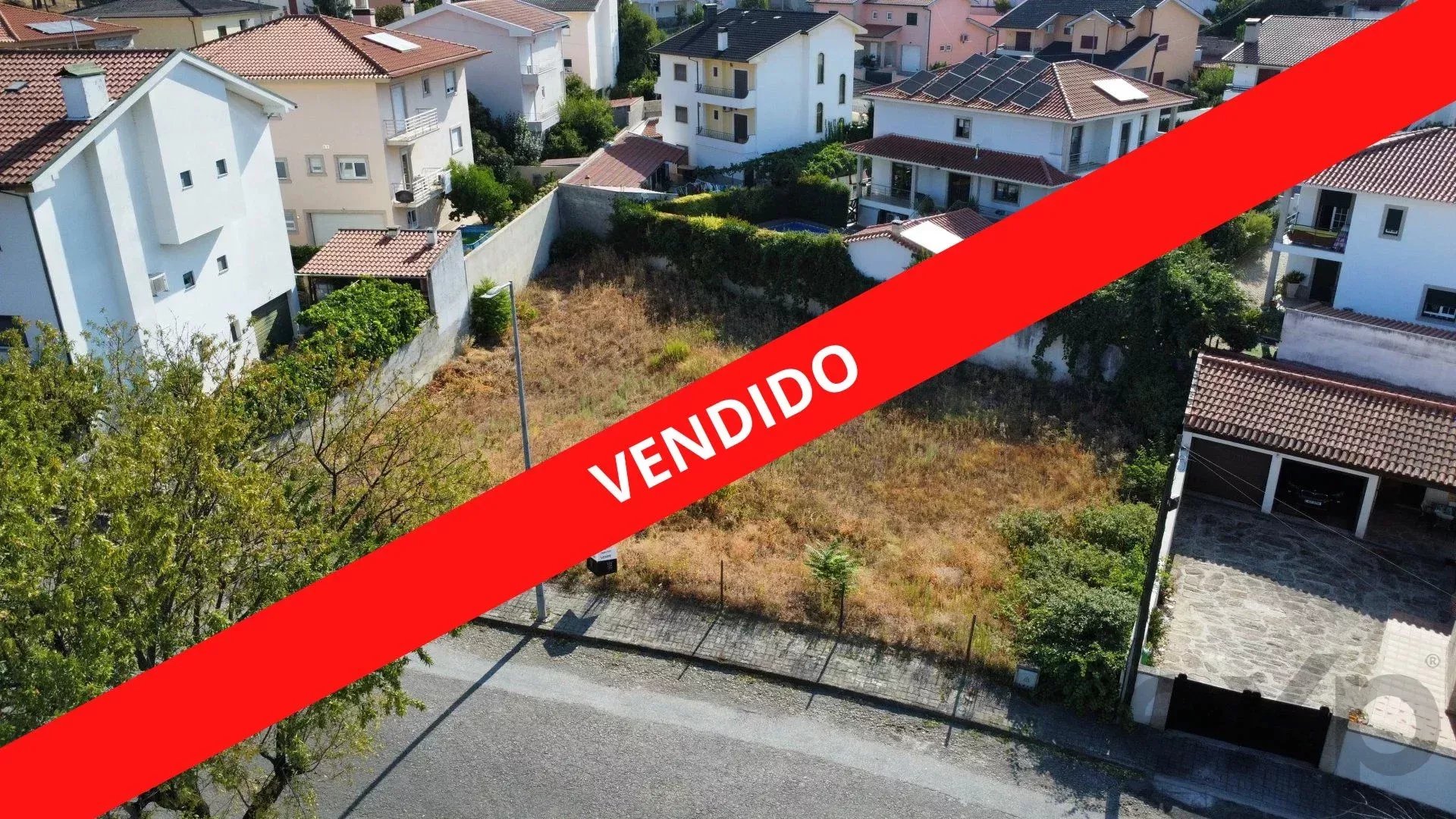 Terreno 670 m² em Mirandela: Oportunidade Única!