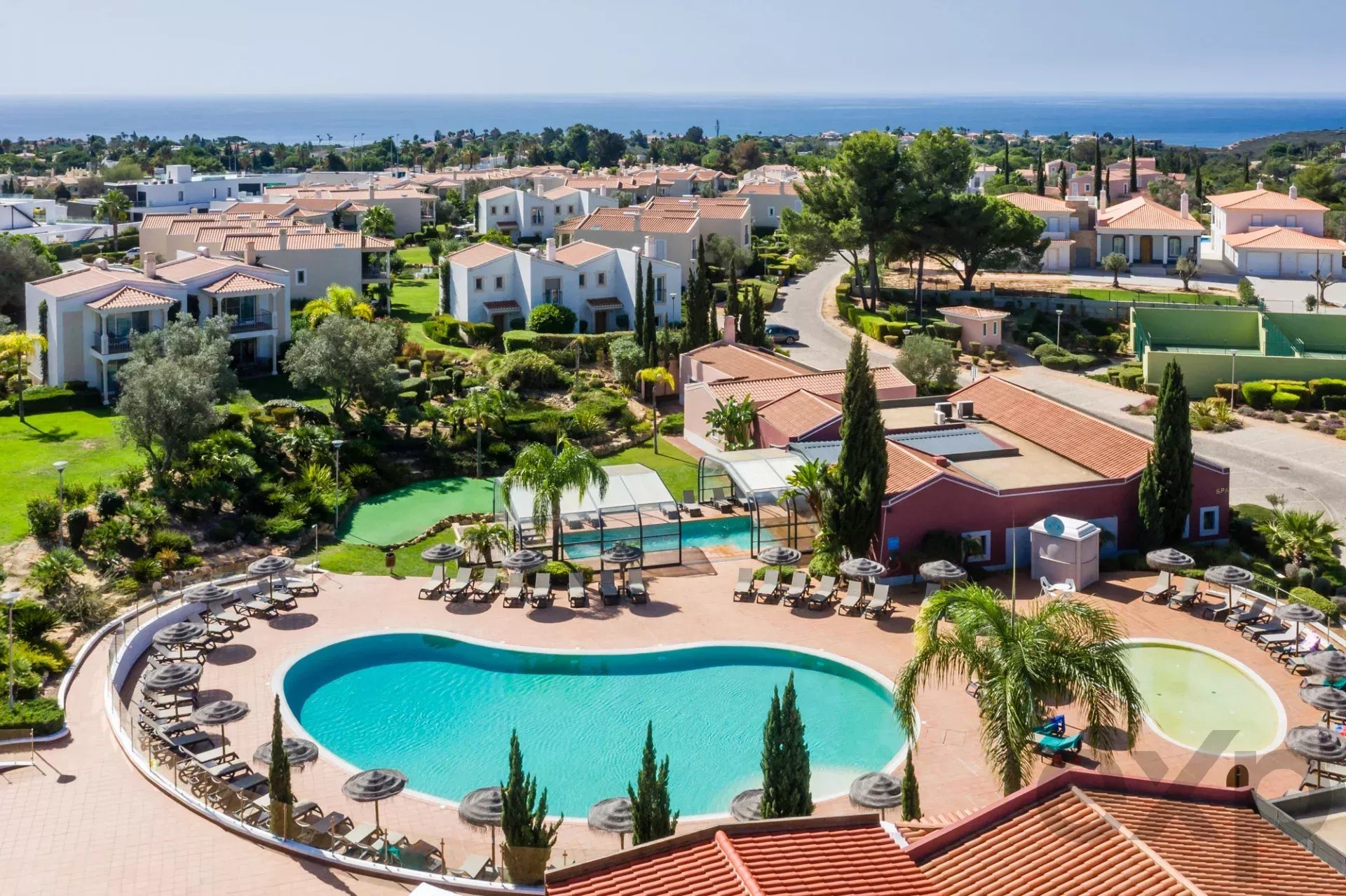 Modern 2‑bedroom duplex in Village Resort, Carvoeiro, Algarve 86188065 image 18