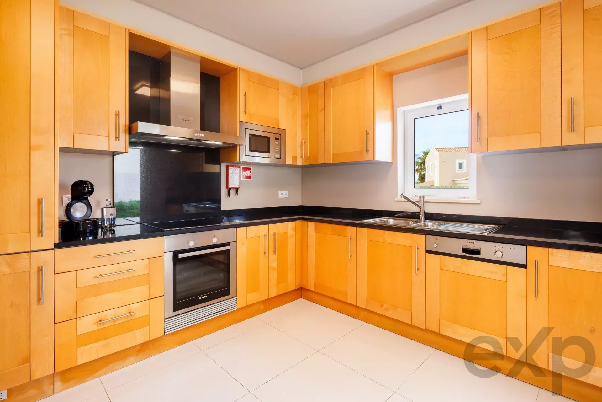 Modern 2‑bedroom duplex in Village Resort, Carvoeiro, Algarve 86188065 image 7