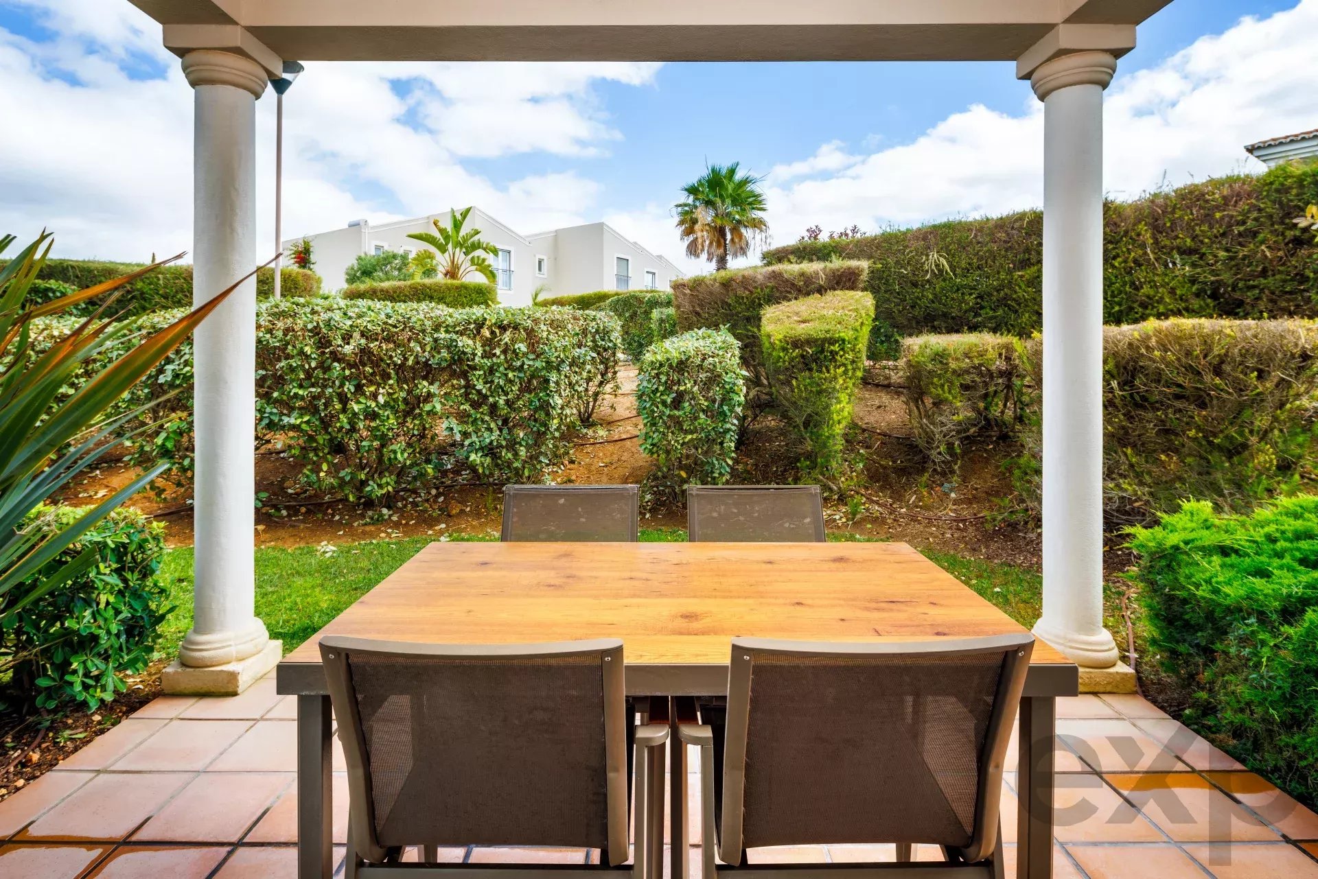 Moderno T2 Duplex no Village Resort, Carvoeiro - Algarve