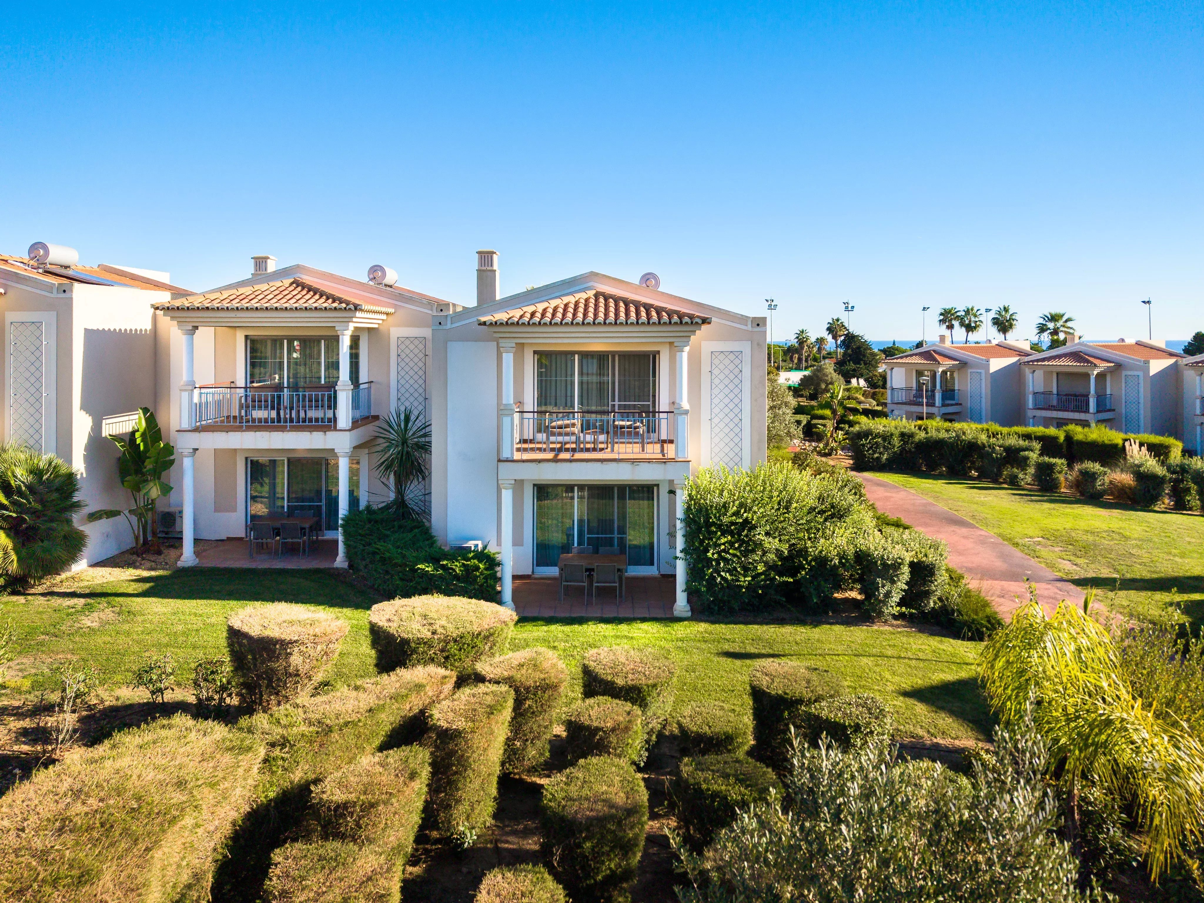 Modern 2‑bedroom duplex in Village Resort, Carvoeiro, Algarve 86188065 image 24