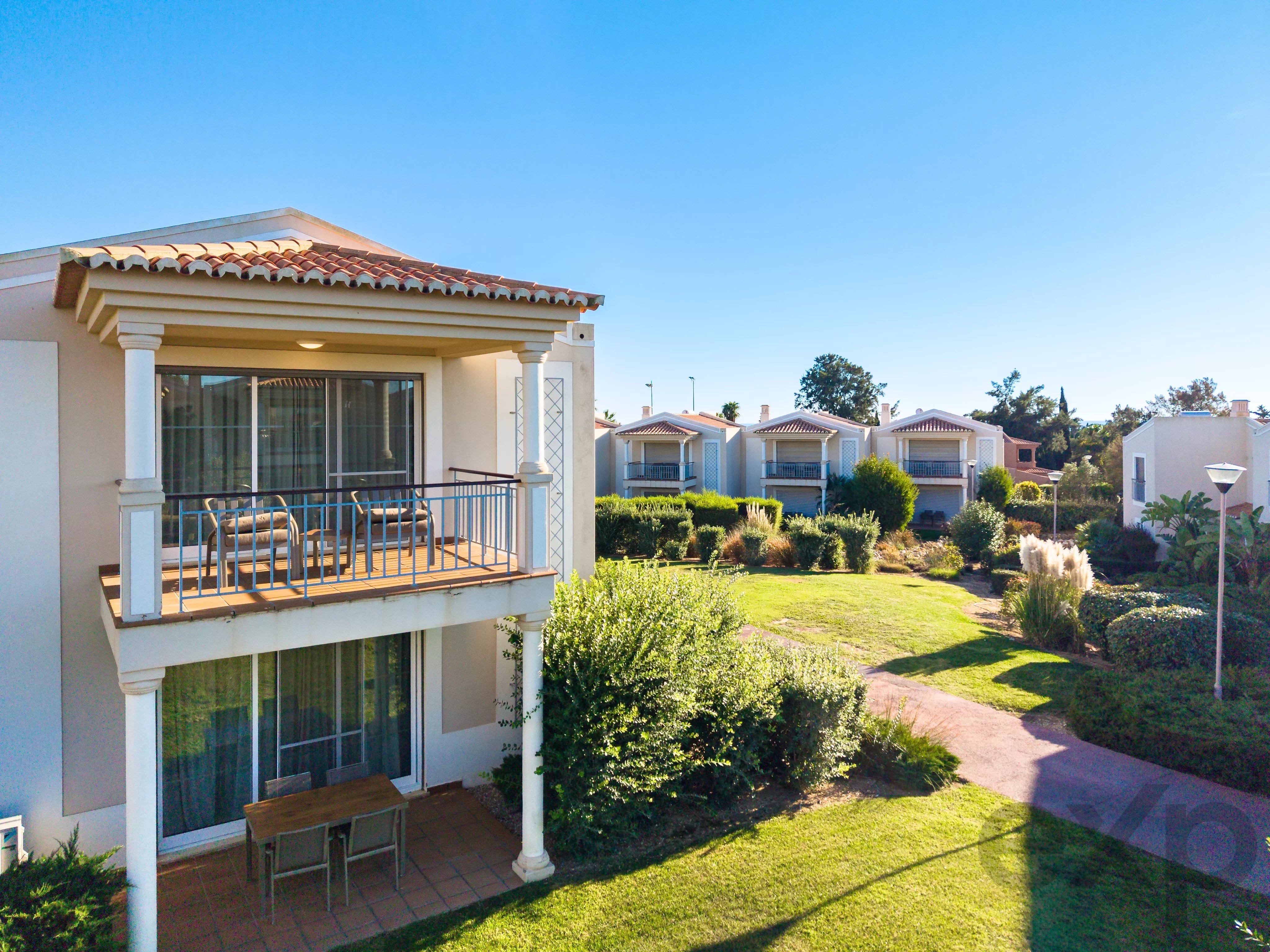 Modern 2‑bedroom duplex in Village Resort, Carvoeiro, Algarve 86188065 image 21