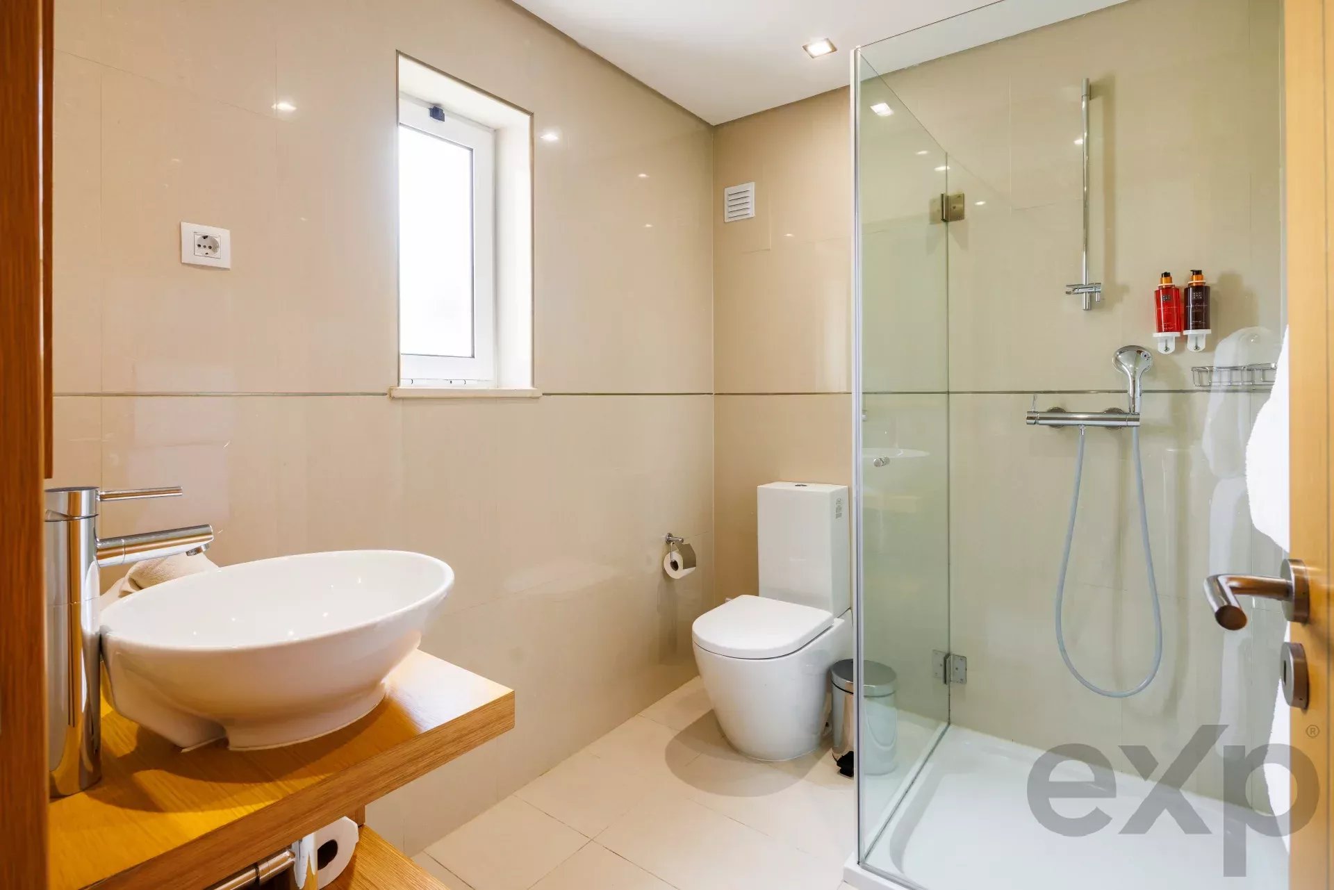 Modern T4 Residence with Private Swimming Pool at Vale da Lapa Resort 86188124 image 10