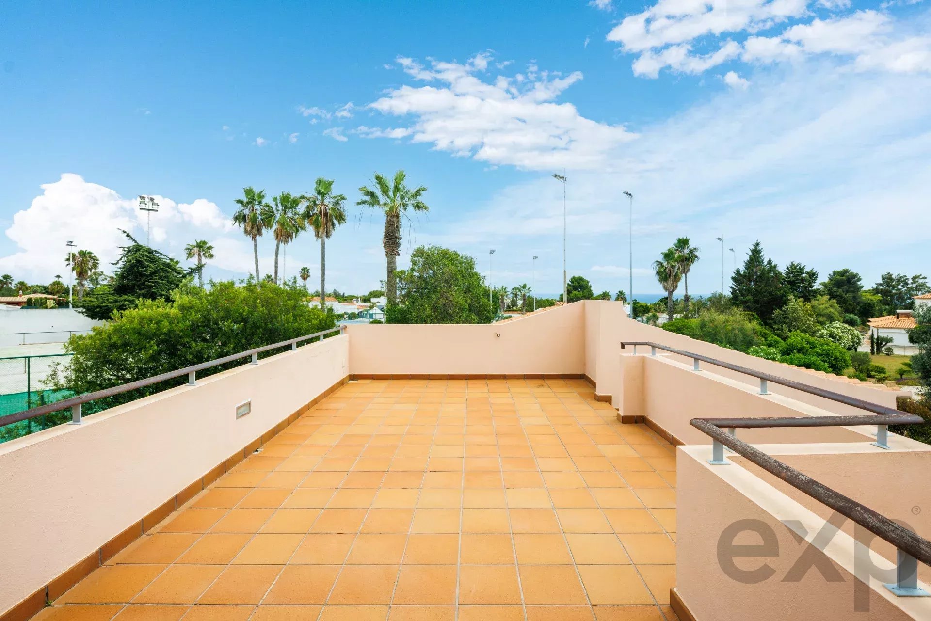 Modern T4 Residence with Private Swimming Pool at Vale da Lapa Resort 86188124 image 13