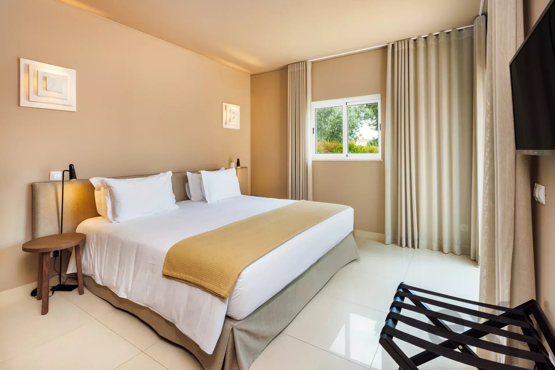 Modern T4 Residence with Private Swimming Pool at Vale da Lapa Resort 86188124 image 9