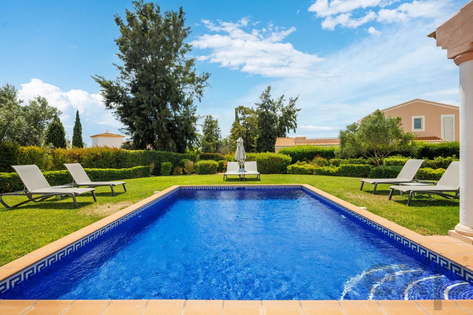 Modern T4 Residence with Private Swimming Pool at Vale da Lapa Resort 86188124 image 17