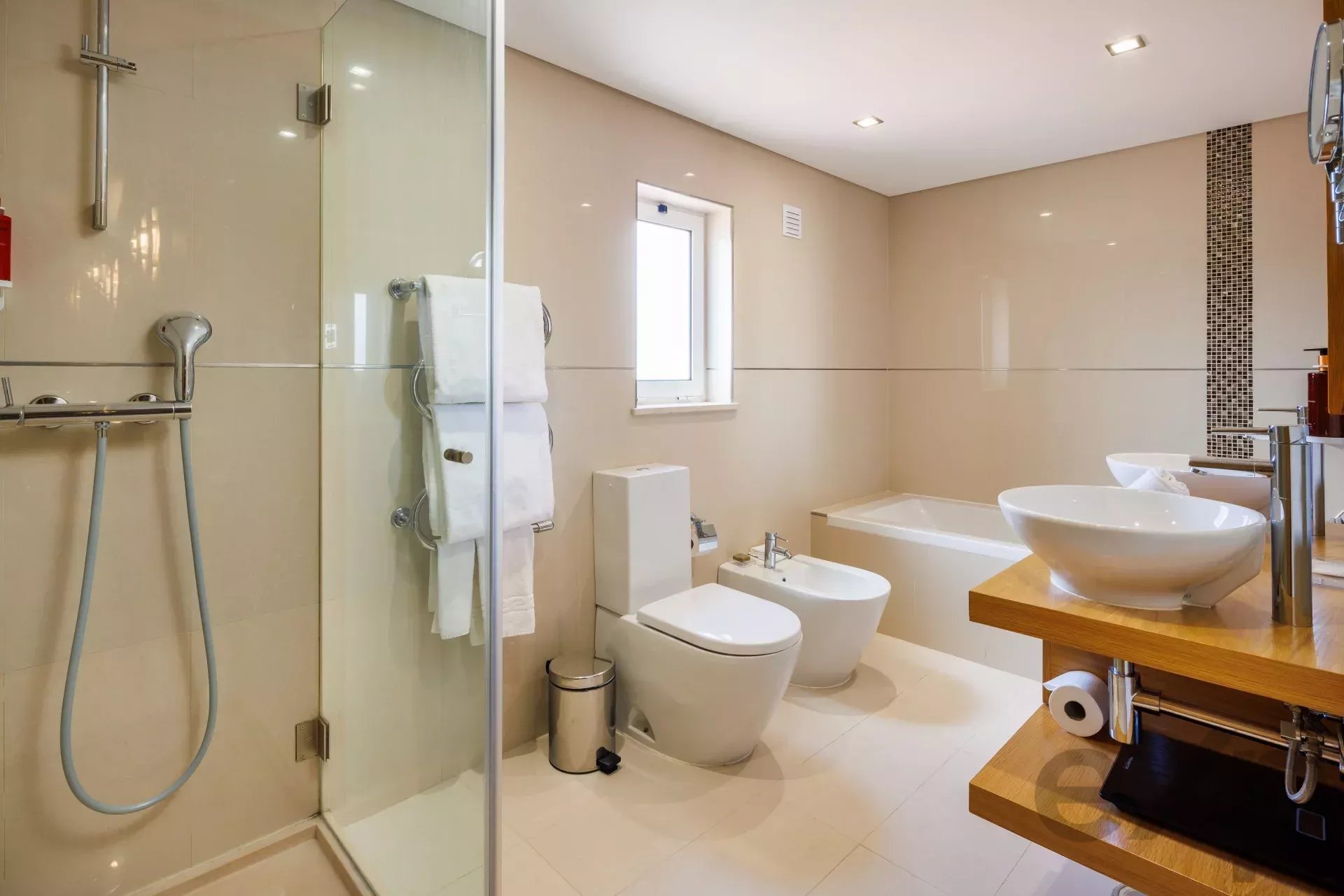 Modern T4 Residence with Private Swimming Pool at Vale da Lapa Resort 86188124 image 15