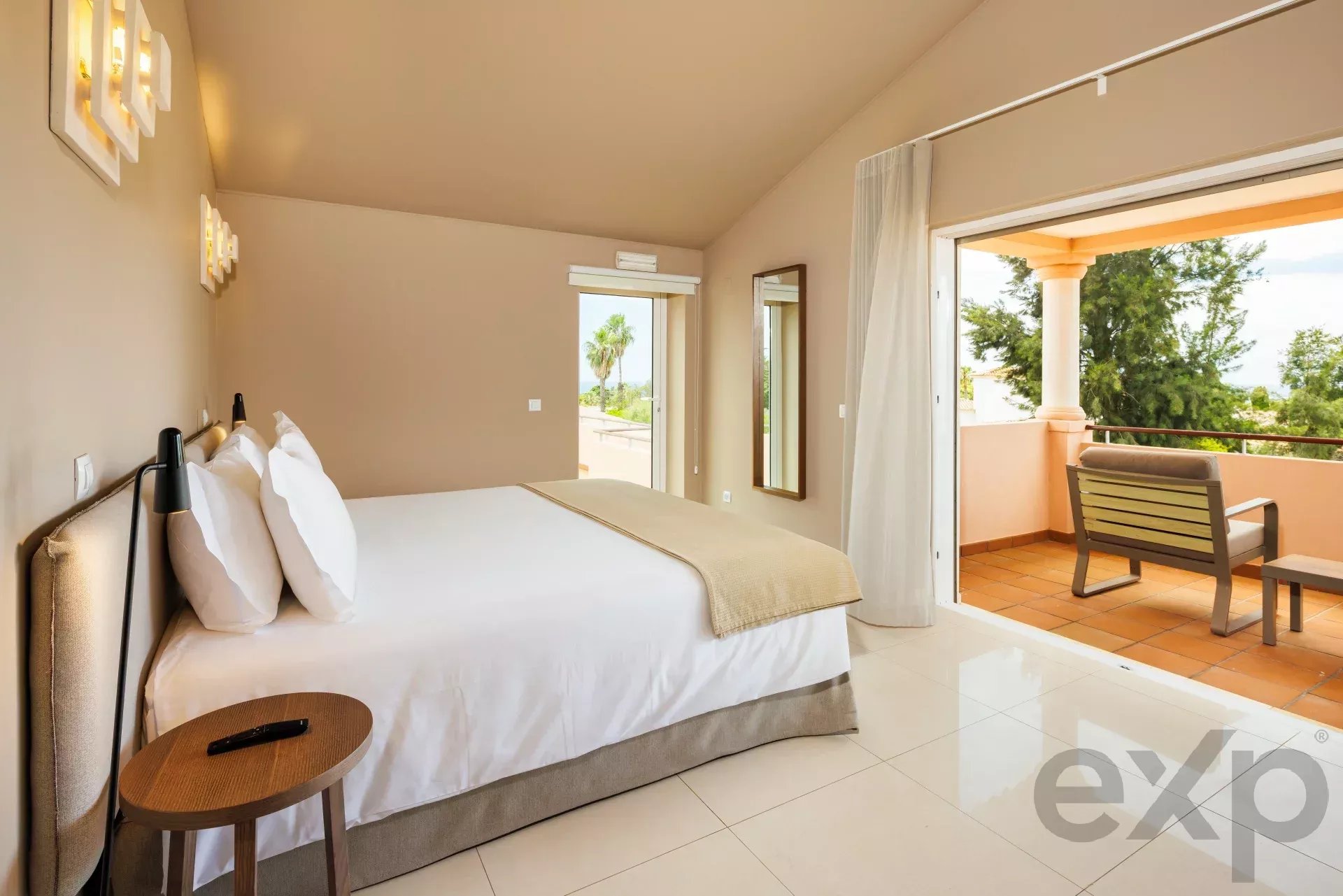 Modern T4 Residence with Private Swimming Pool at Vale da Lapa Resort 86188124 image 11