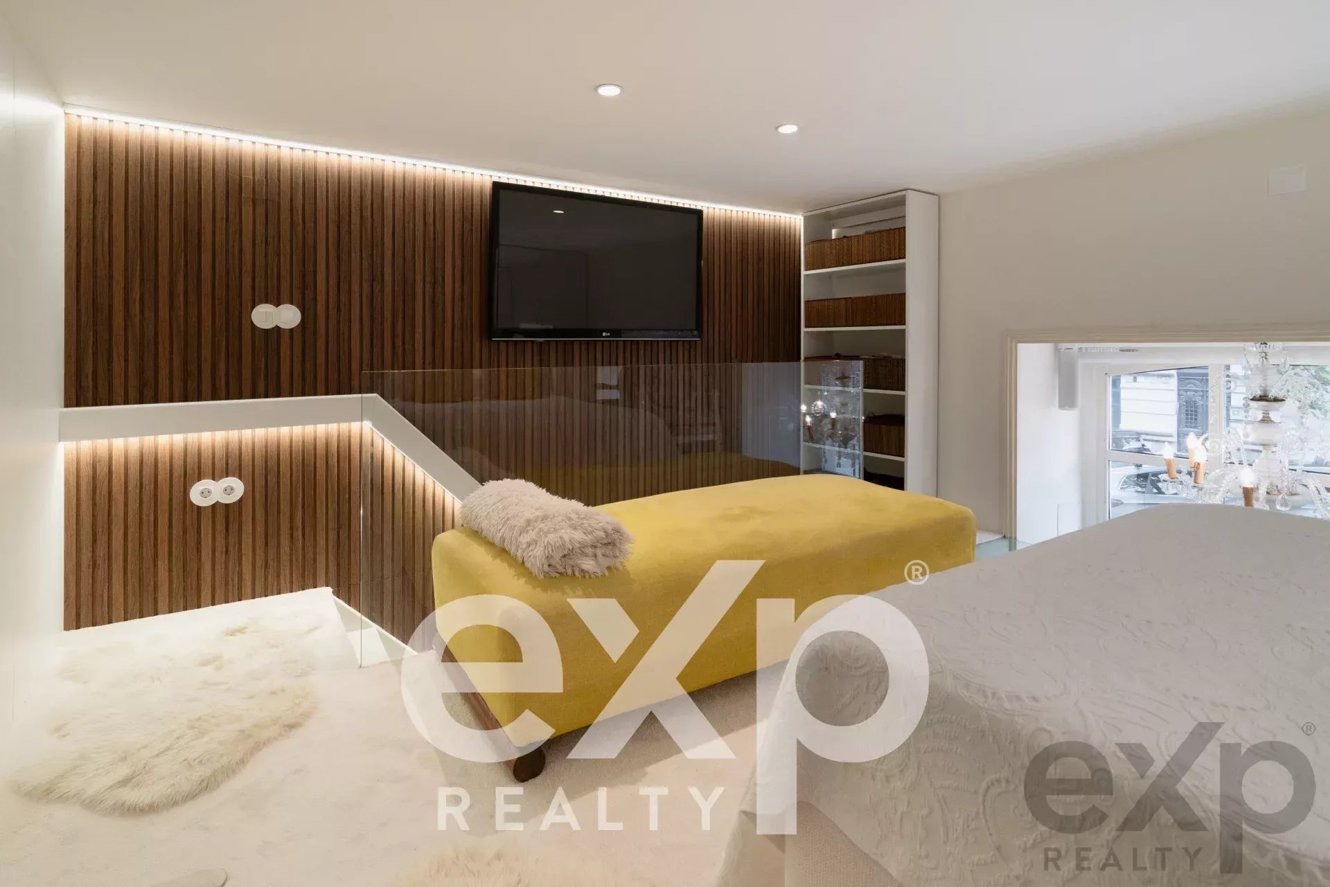 Your Urban Luxury Retreat: Charm and Exclusivity by the Gulbenkian 86219203 image 17