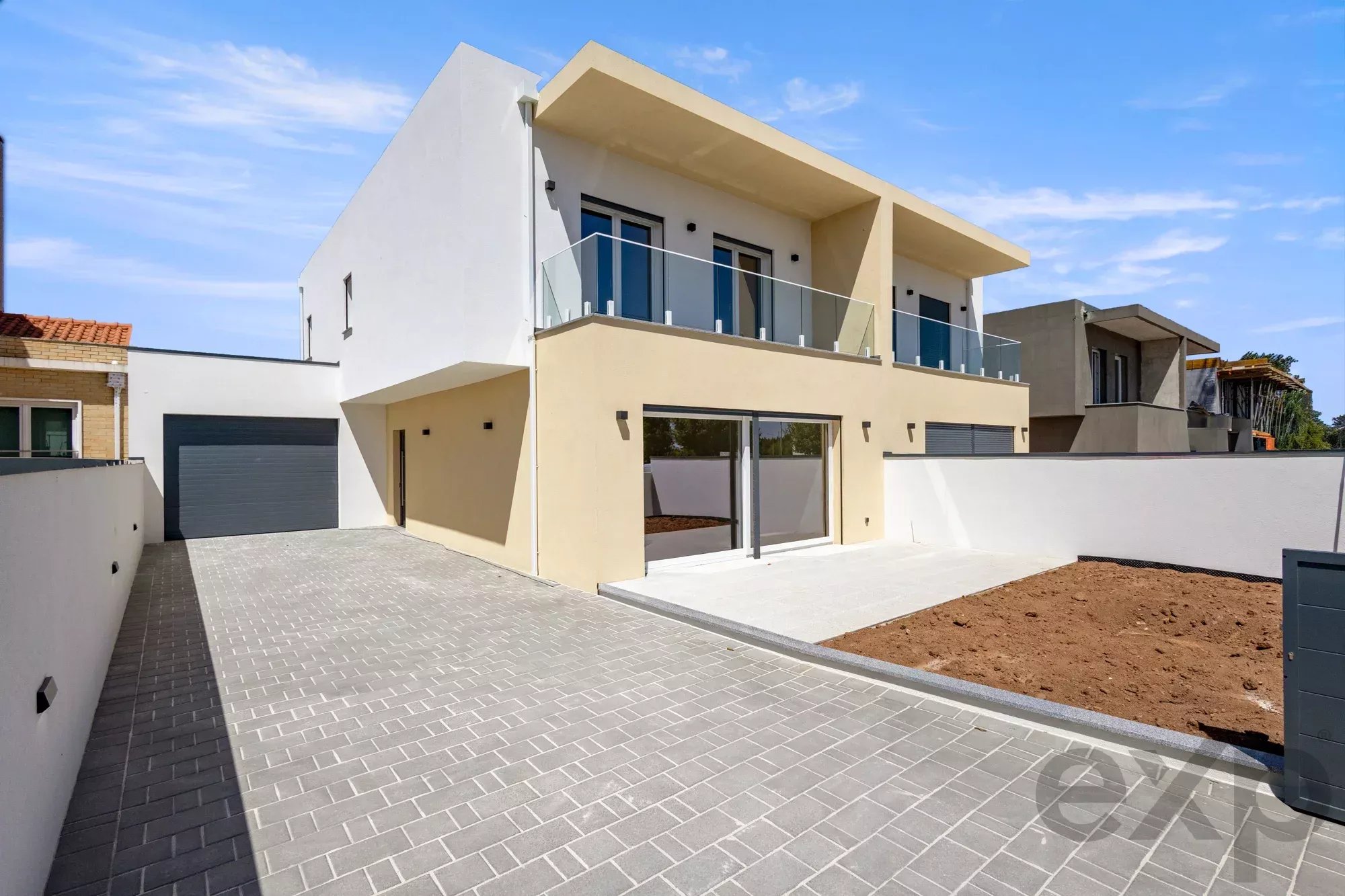 Excellent New V4 Villas 50 minutes from Lisbon