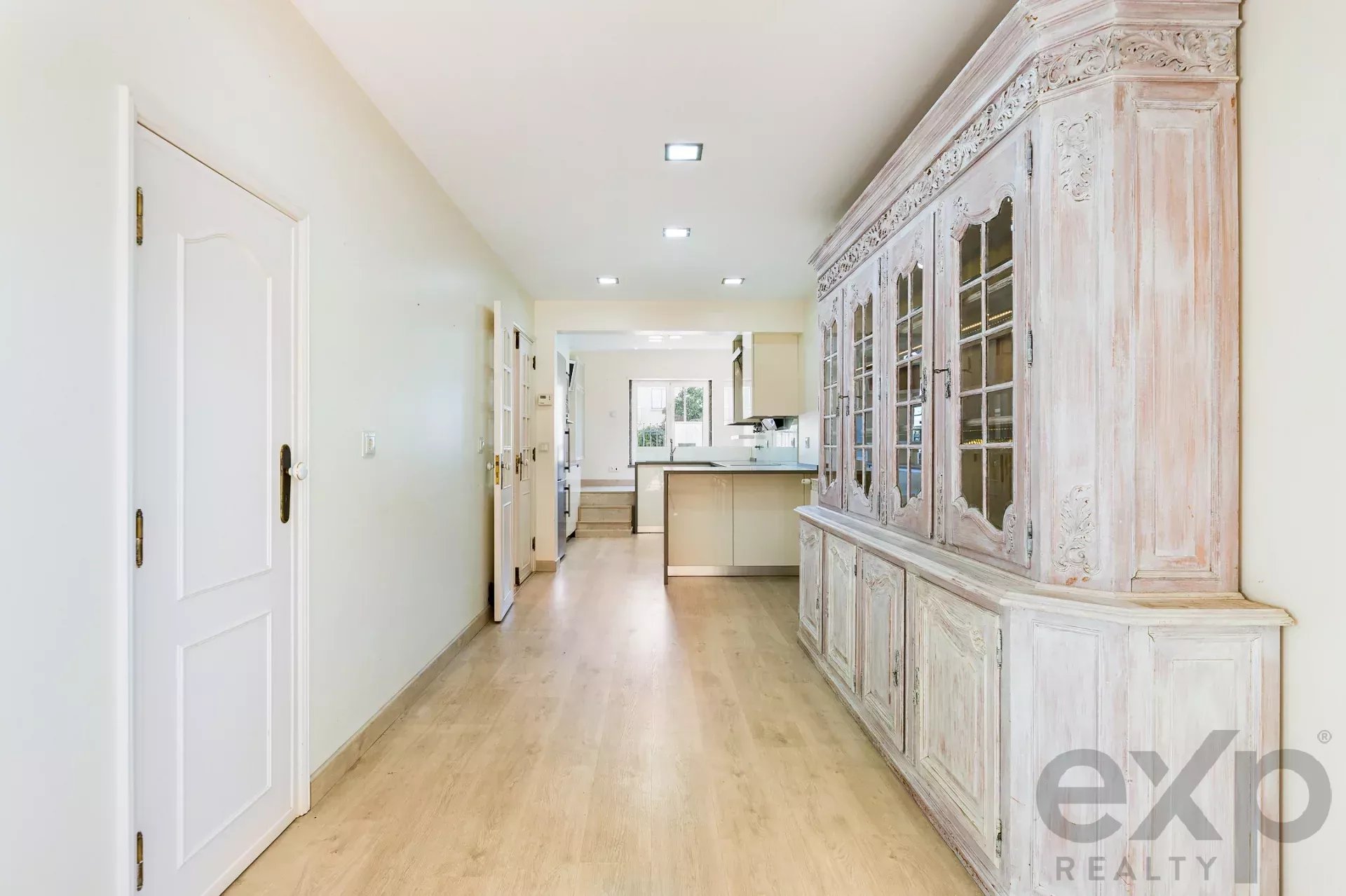 A UNIQUE OPPORTUNITY TO INVEST IN THE PENHA OF FRANÇA! 86356707 image 8