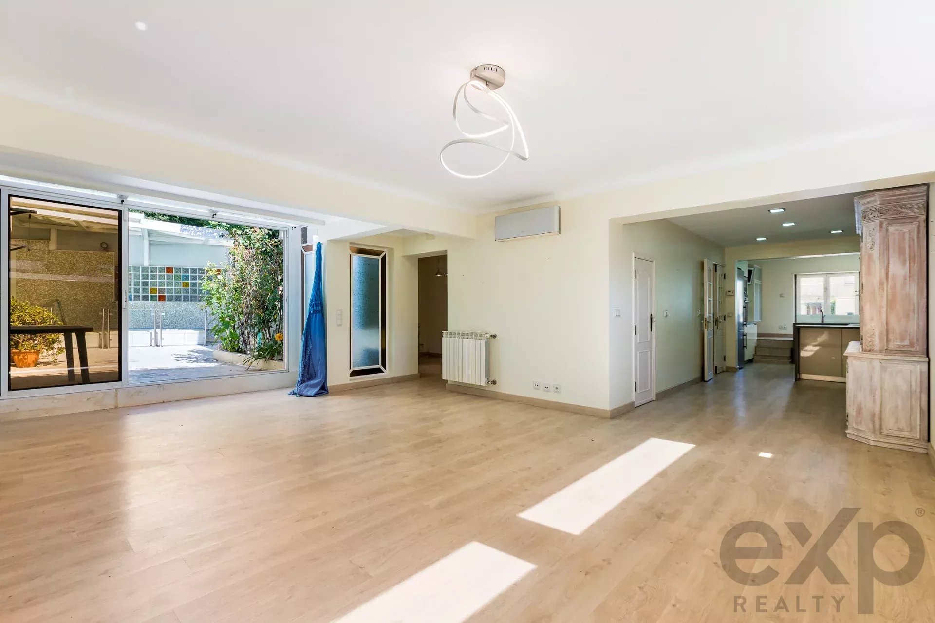 A UNIQUE OPPORTUNITY TO INVEST IN THE PENHA OF FRANÇA! 86356707 image 9