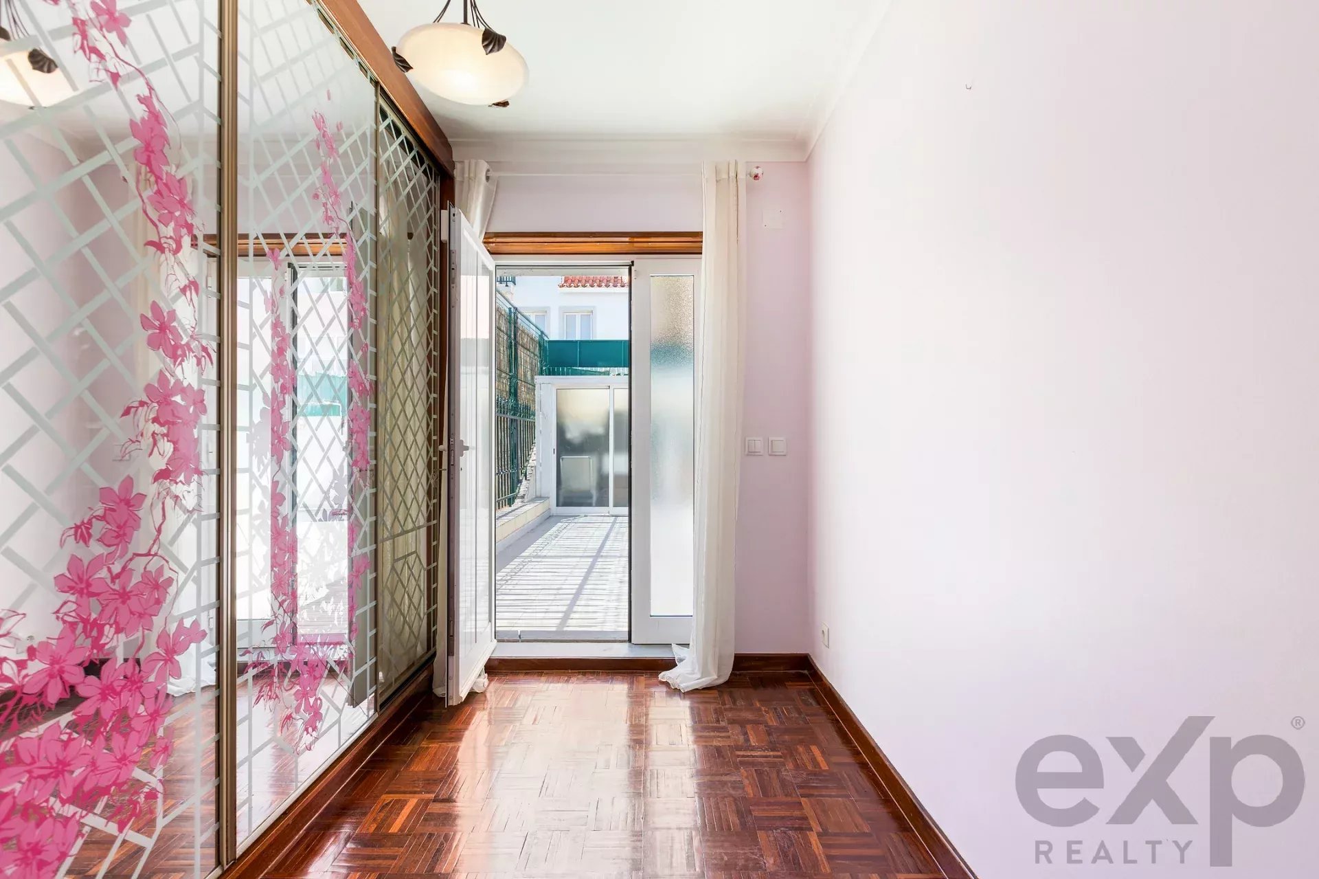 A UNIQUE OPPORTUNITY TO INVEST IN THE PENHA OF FRANÇA! 86356707 image 15