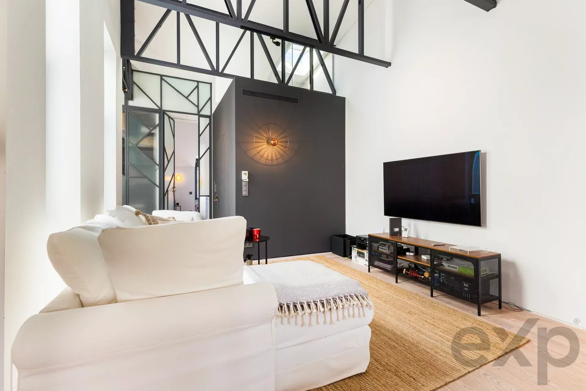 Campo de Ourique, two‑bedroom apartment with terrace and shared pool in the building 86358798 image 4
