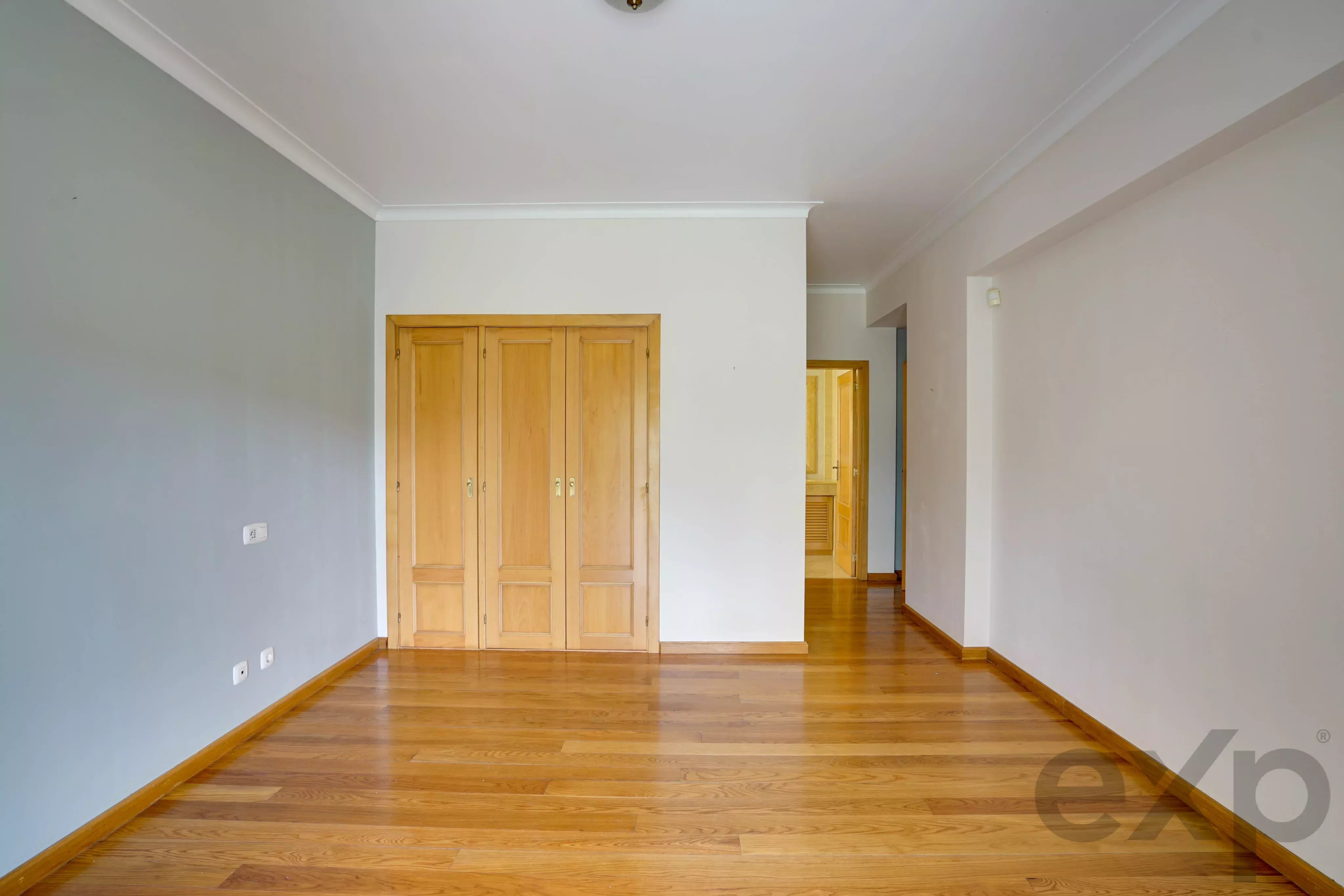 OPPORTUNITY OF THE MONTH: SPACIOUS RESIDENCE AT AN OUTSTANDING PRICE. 86364147 image 24