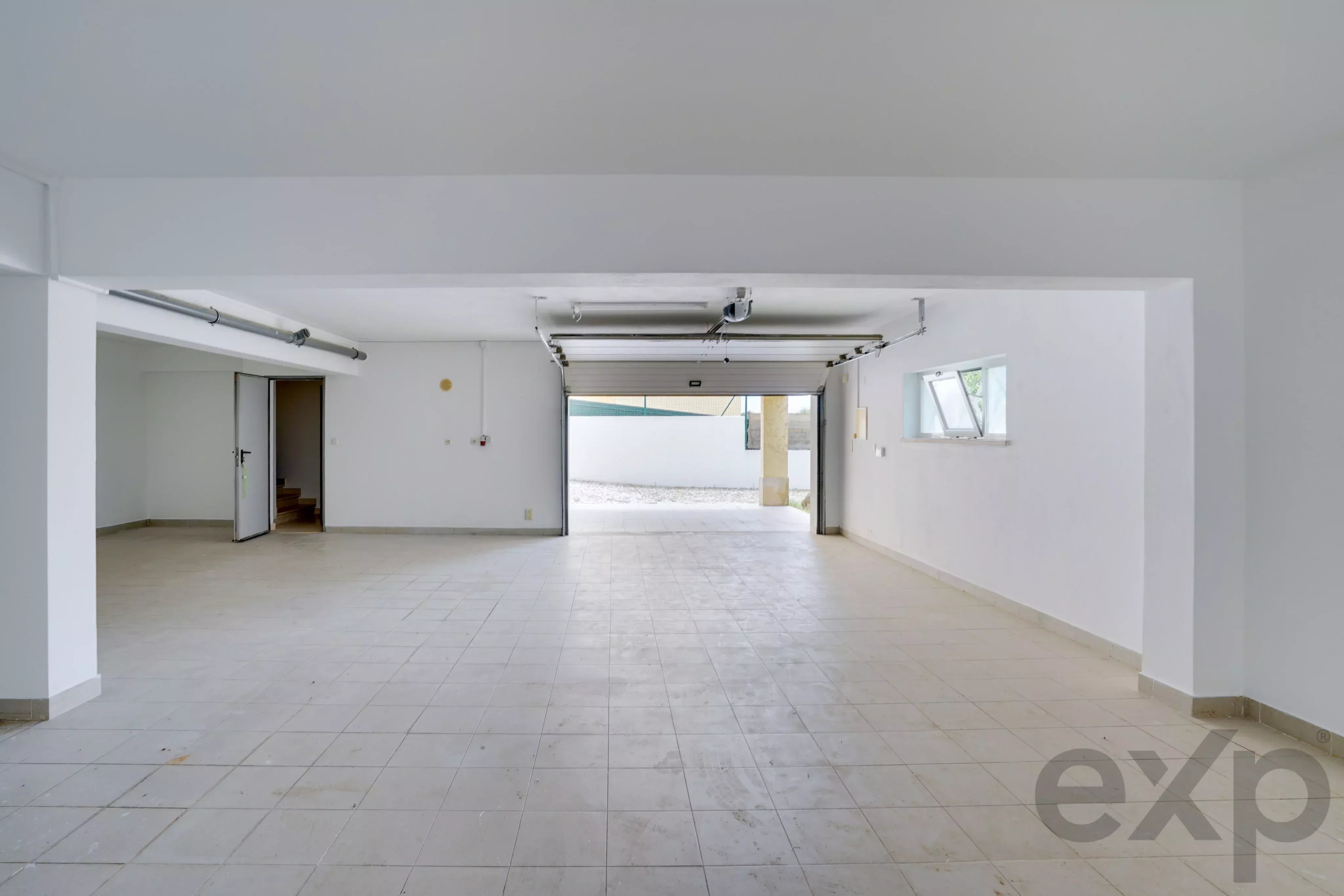 OPPORTUNITY OF THE MONTH: SPACIOUS RESIDENCE AT AN OUTSTANDING PRICE. 86364147 image 43