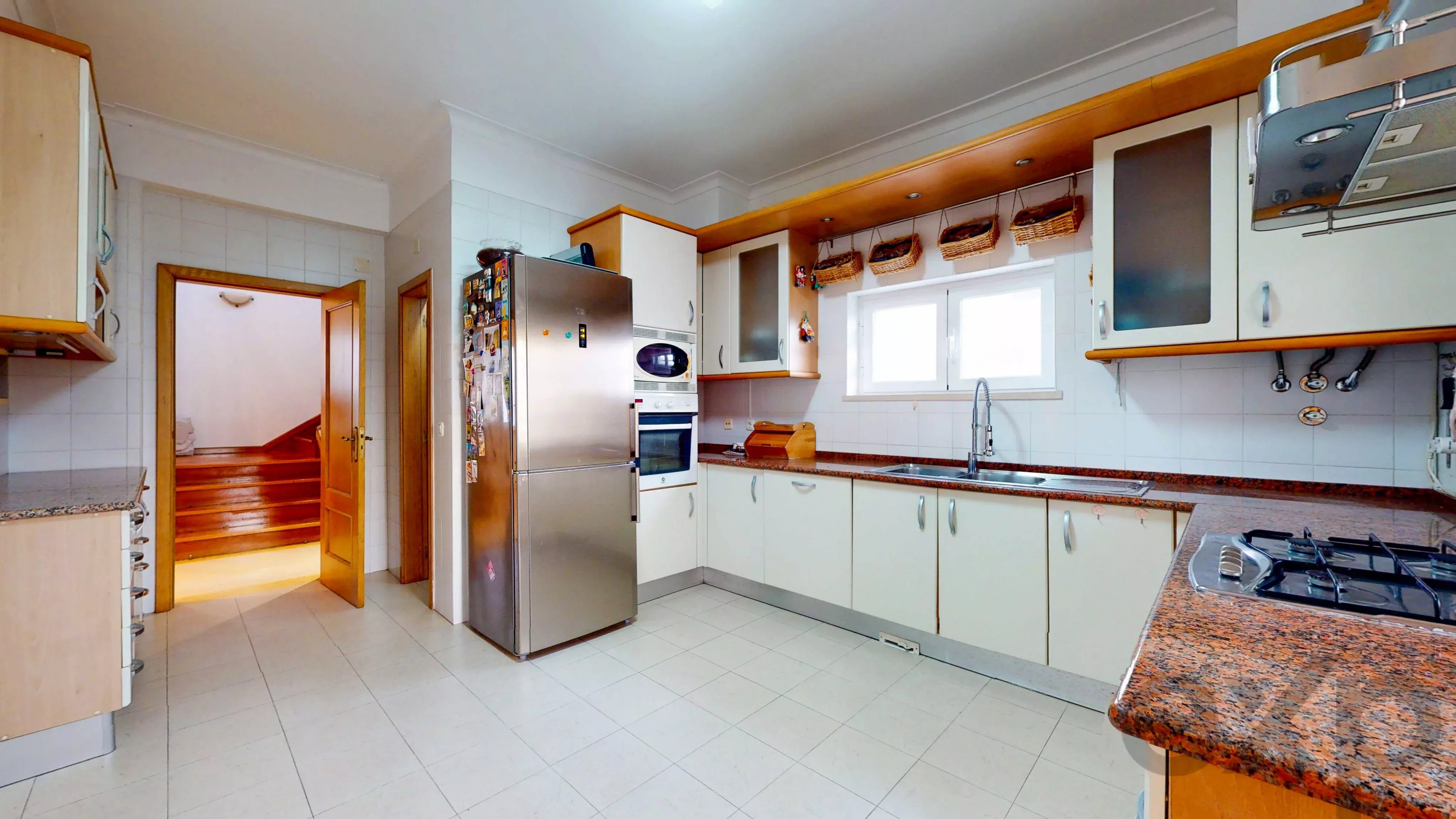 OPPORTUNITY OF THE MONTH: SPACIOUS RESIDENCE AT AN OUTSTANDING PRICE. 86364147 image 13