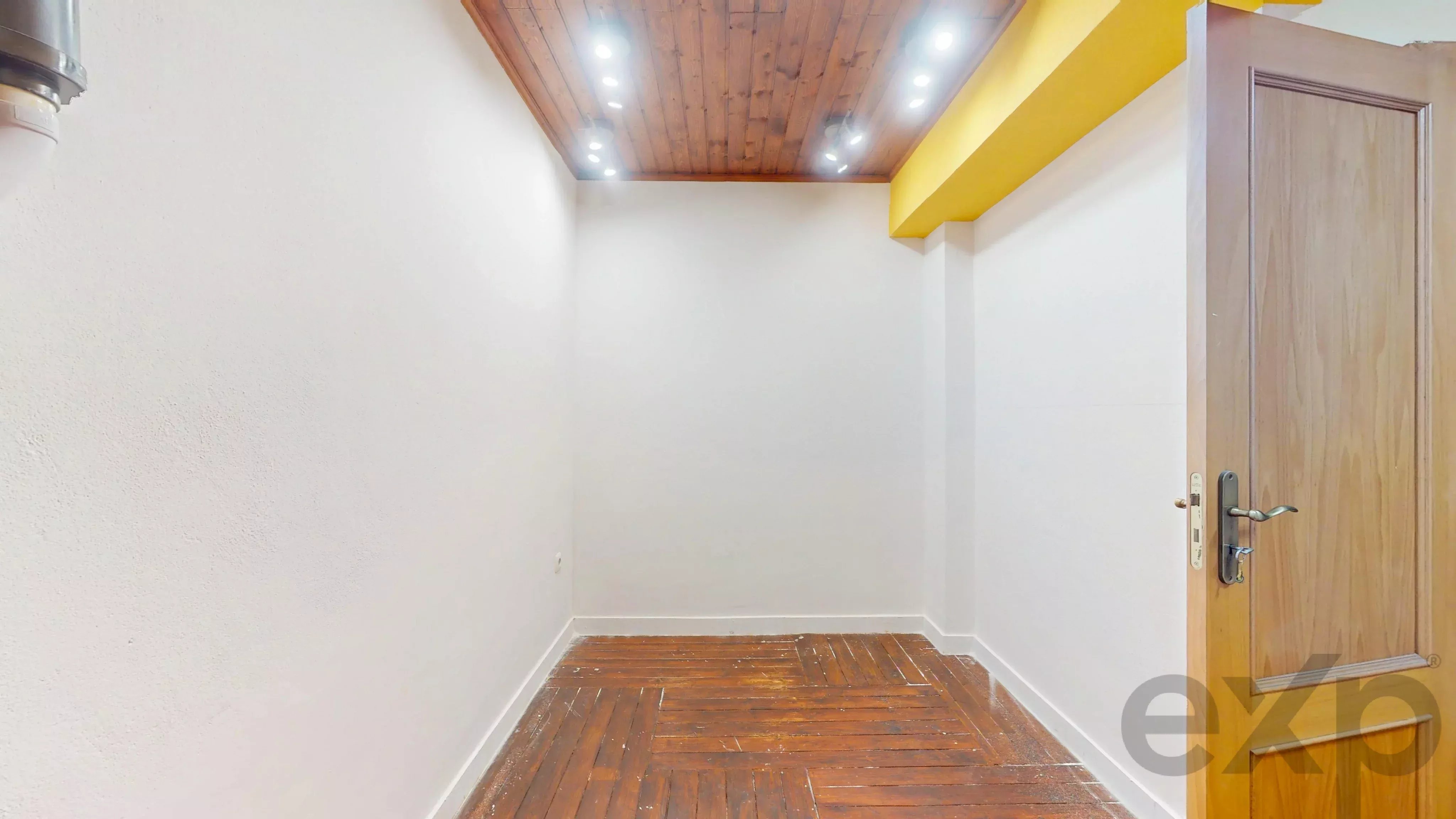 OPPORTUNITY OF THE MONTH: SPACIOUS RESIDENCE AT AN OUTSTANDING PRICE. 86364147 image 40