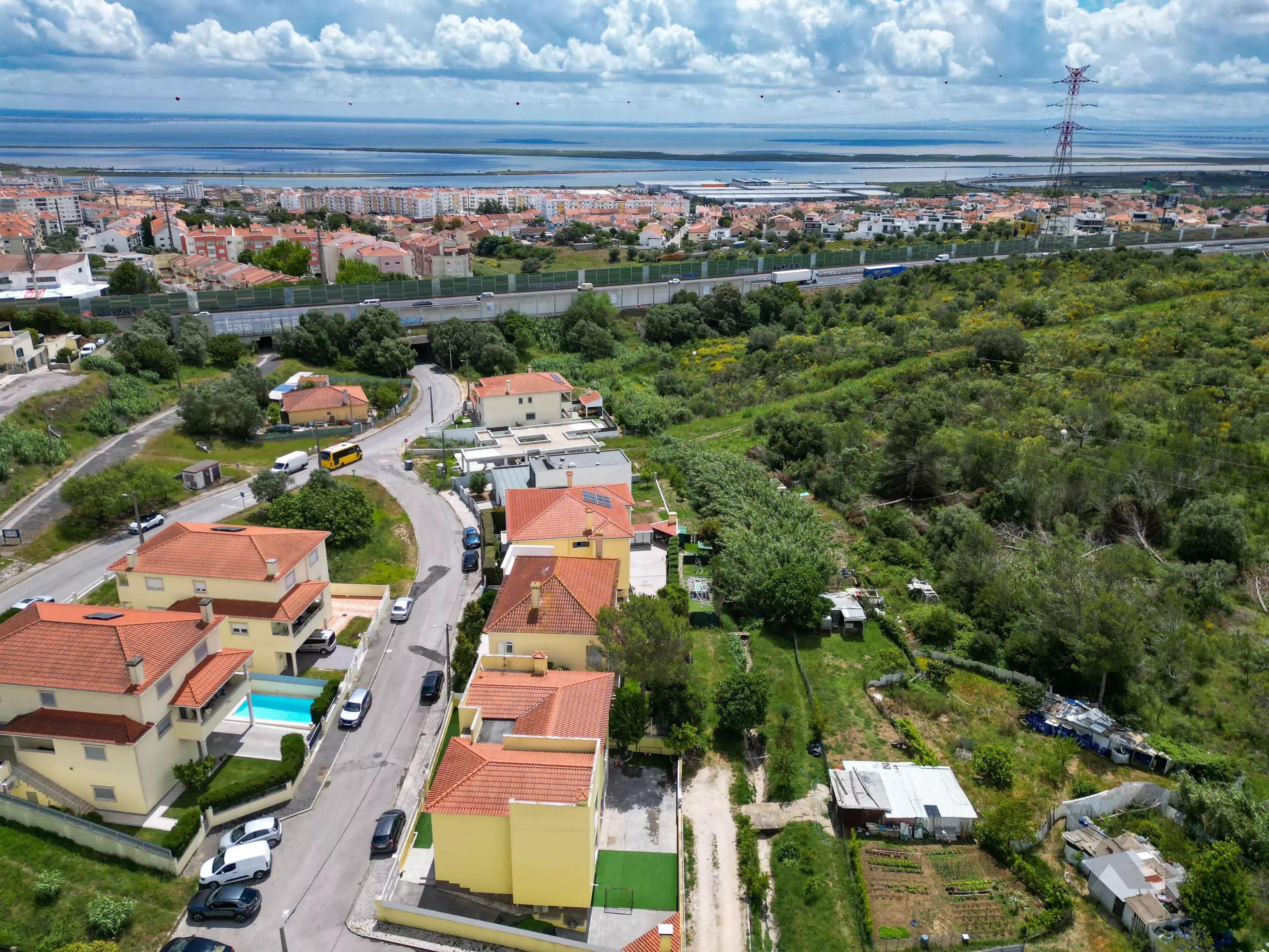 OPPORTUNITY OF THE MONTH: SPACIOUS RESIDENCE AT AN OUTSTANDING PRICE. 86364147 image 52
