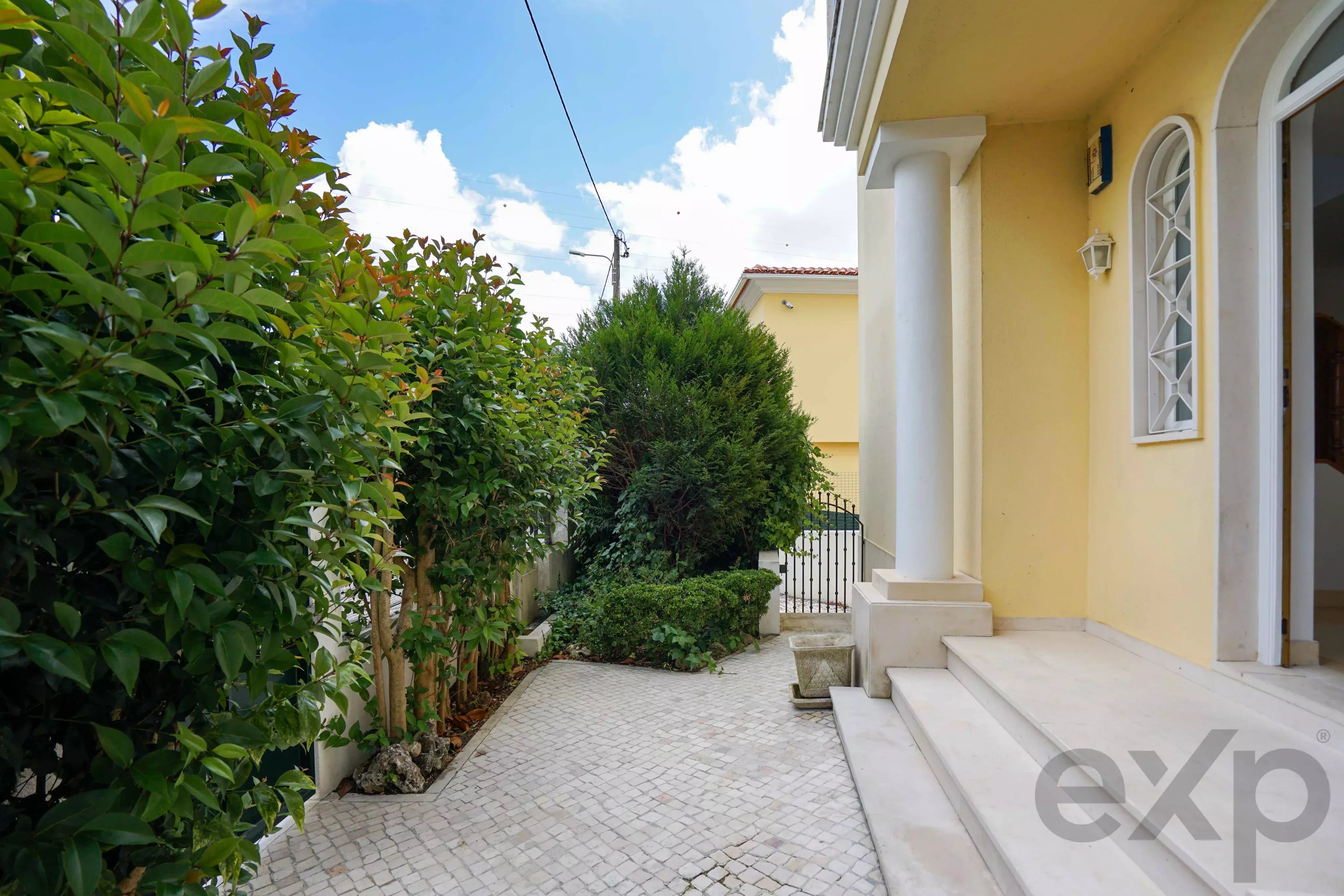 OPPORTUNITY OF THE MONTH: SPACIOUS RESIDENCE AT AN OUTSTANDING PRICE. 86364147 image 5