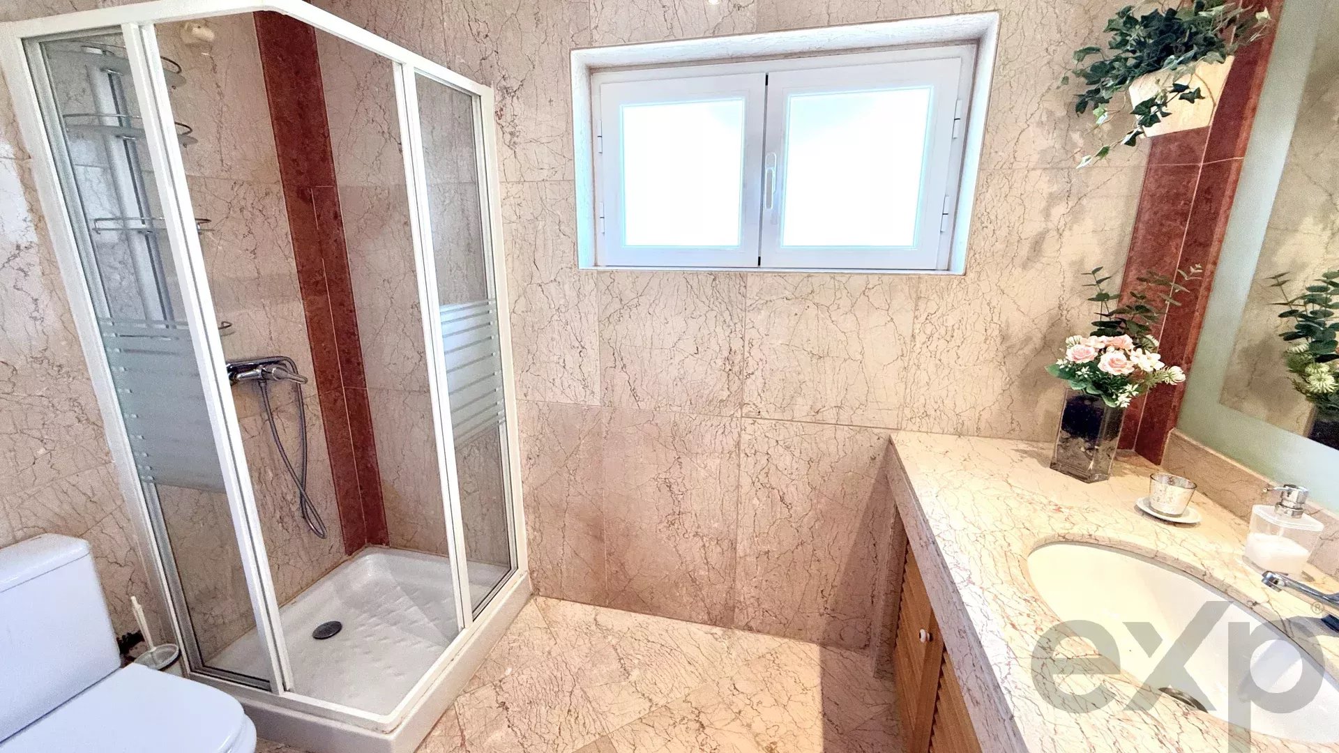 OPPORTUNITY OF THE MONTH: SPACIOUS RESIDENCE AT AN OUTSTANDING PRICE. 86364147 image 17