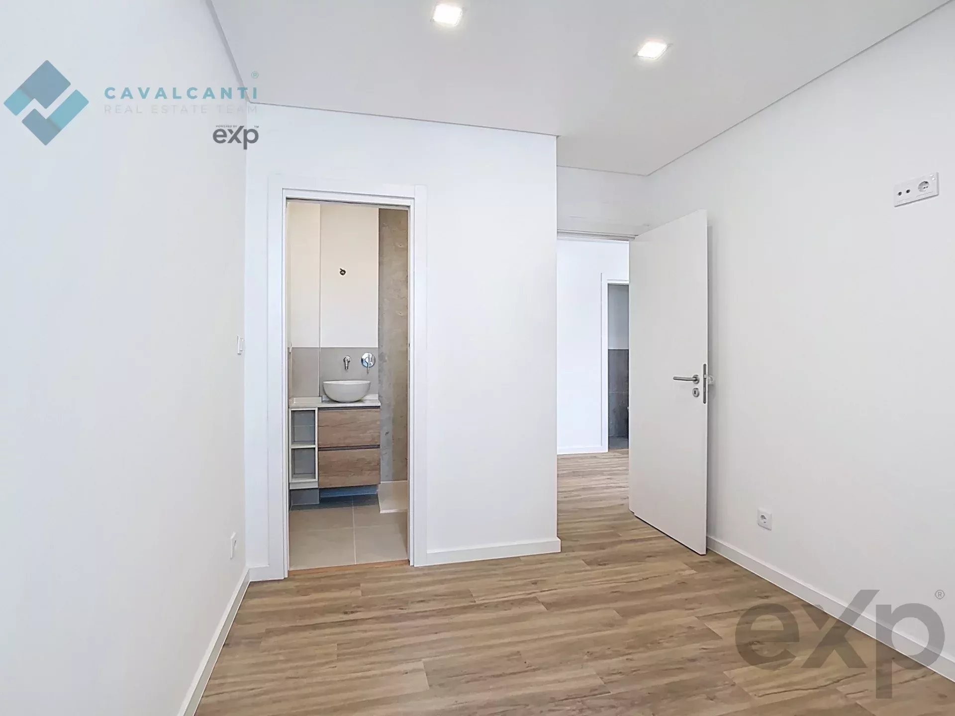Apartment T4 in the Towers of Alfragide, Ready to Move In 86367300 image 14