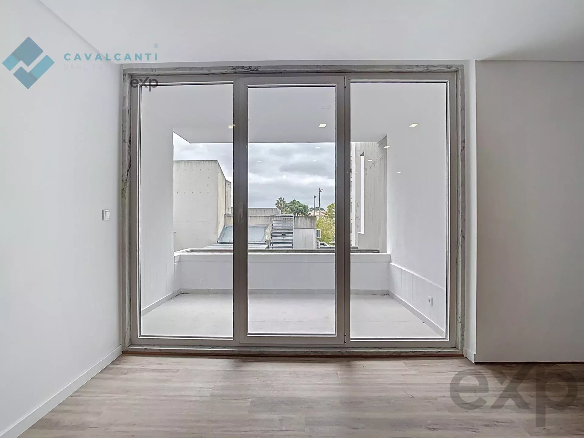 Apartment T4 in the Towers of Alfragide, Ready to Move In 86367300 image 38